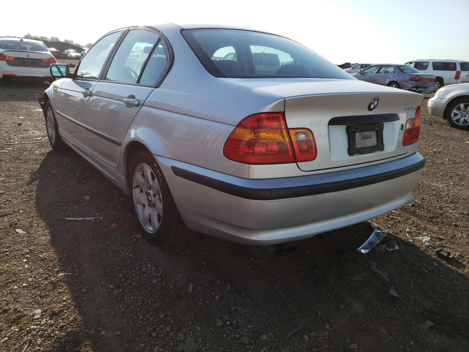 Photo 3 from auction – 2002 BMW 325 I with VIN WBAET37412NG80598
