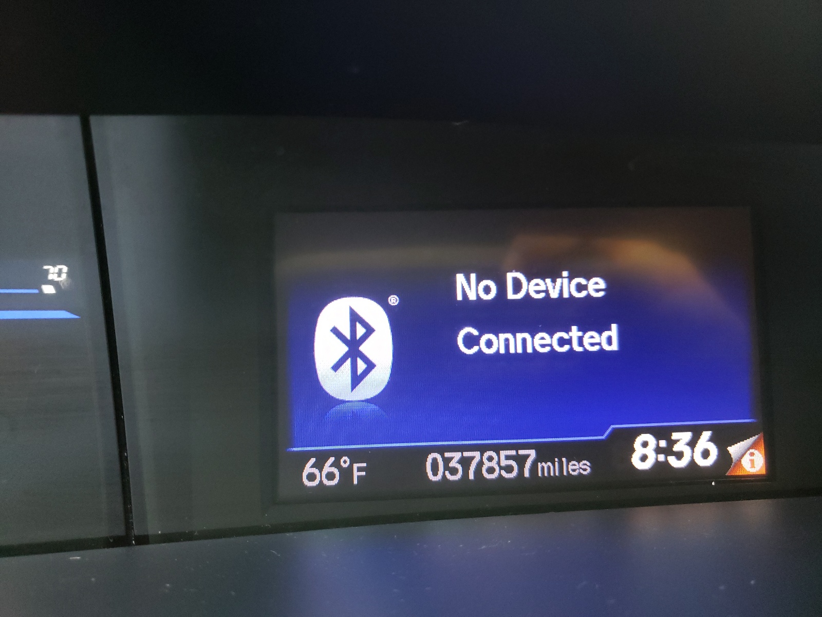 Photo 8 from auction – 2013 HONDA CIVIC LX with VIN 2HGFB2F52DH587100