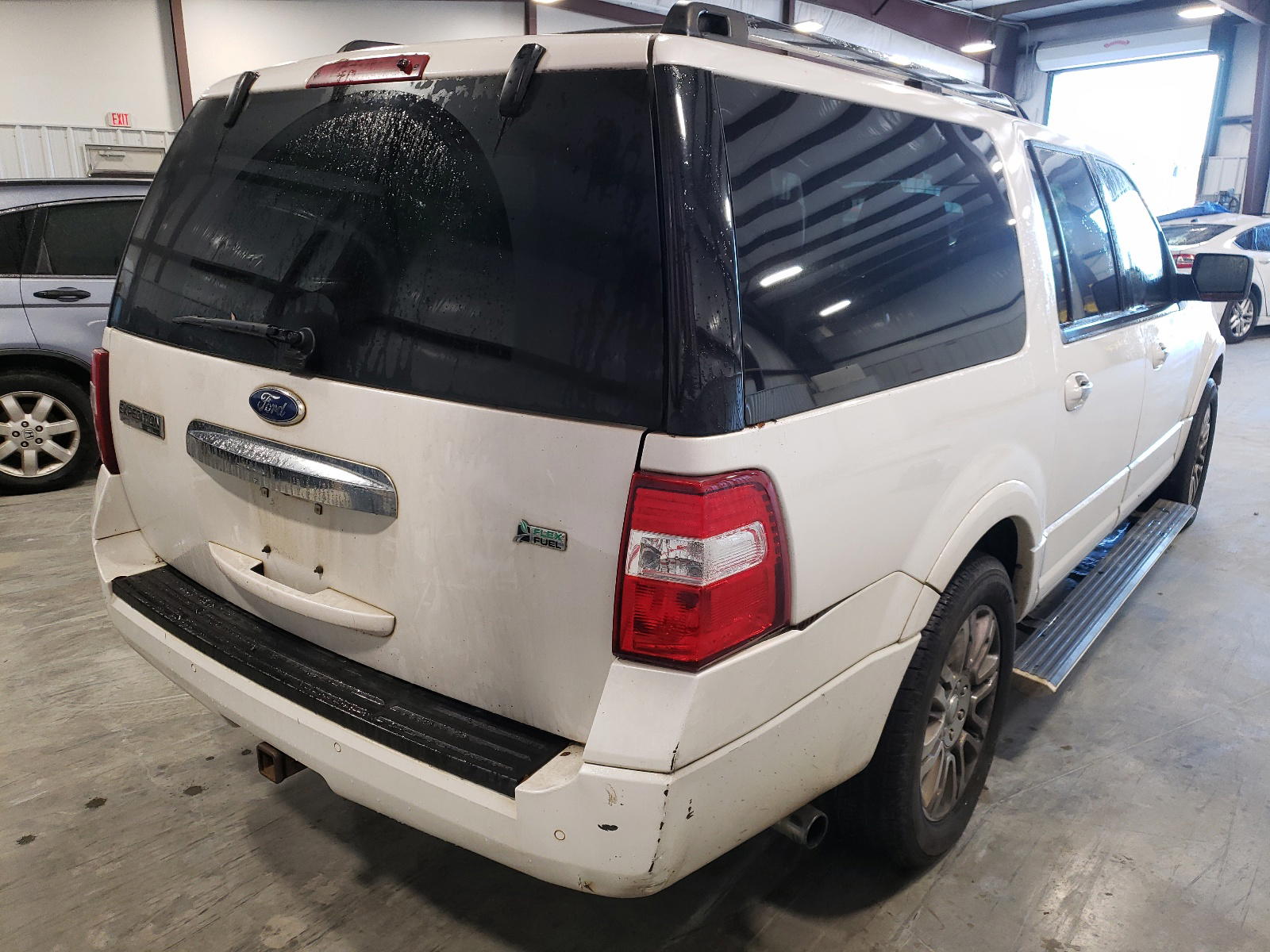 Photo 4 from auction – 2011 FORD EXPEDITION with VIN 1FMJK2A59BEF07906