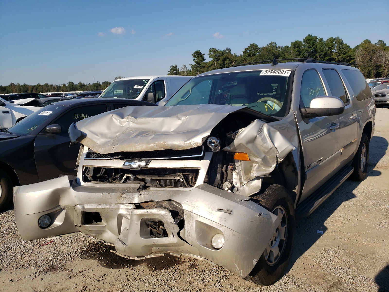 Photo 2 from auction – 2008 CHEVROLET SUBURBAN K with VIN 3GNFK16348G203578