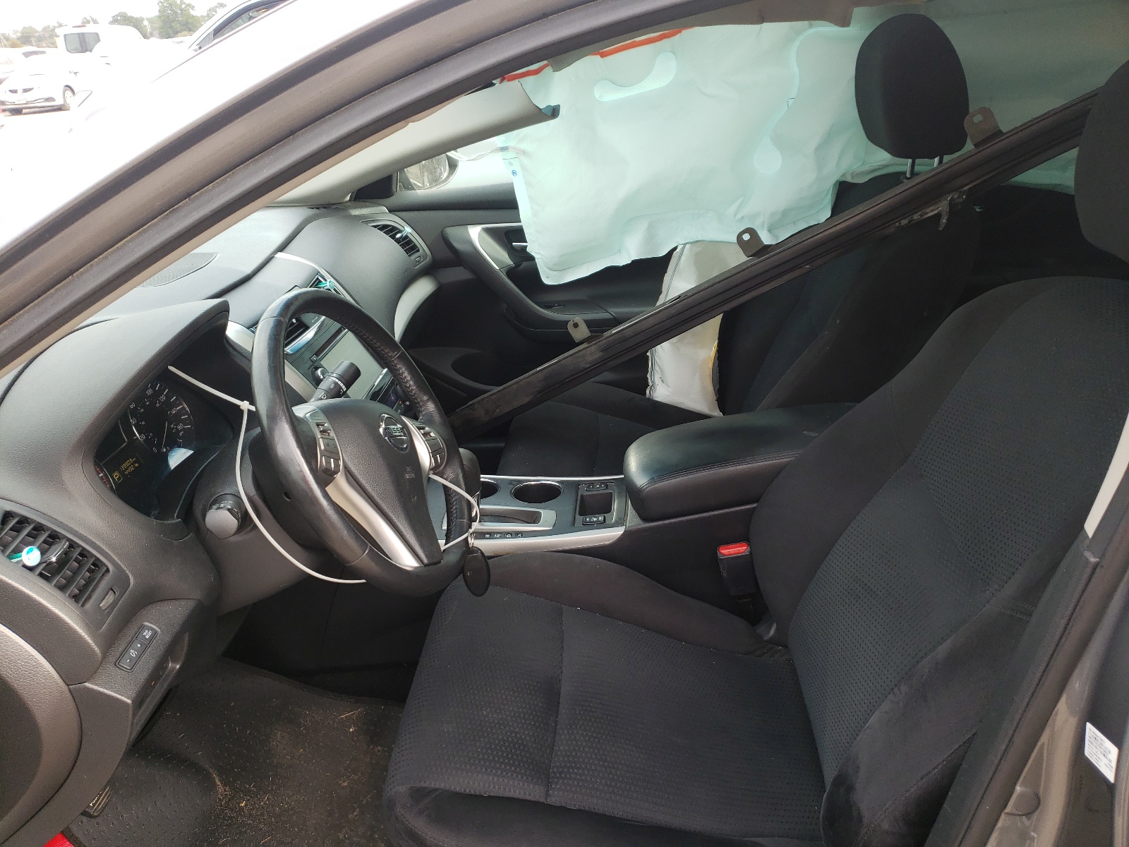 Photo 5 from auction – 2015 NISSAN ALTIMA 2.5 with VIN 1N4AL3AP4FC483823