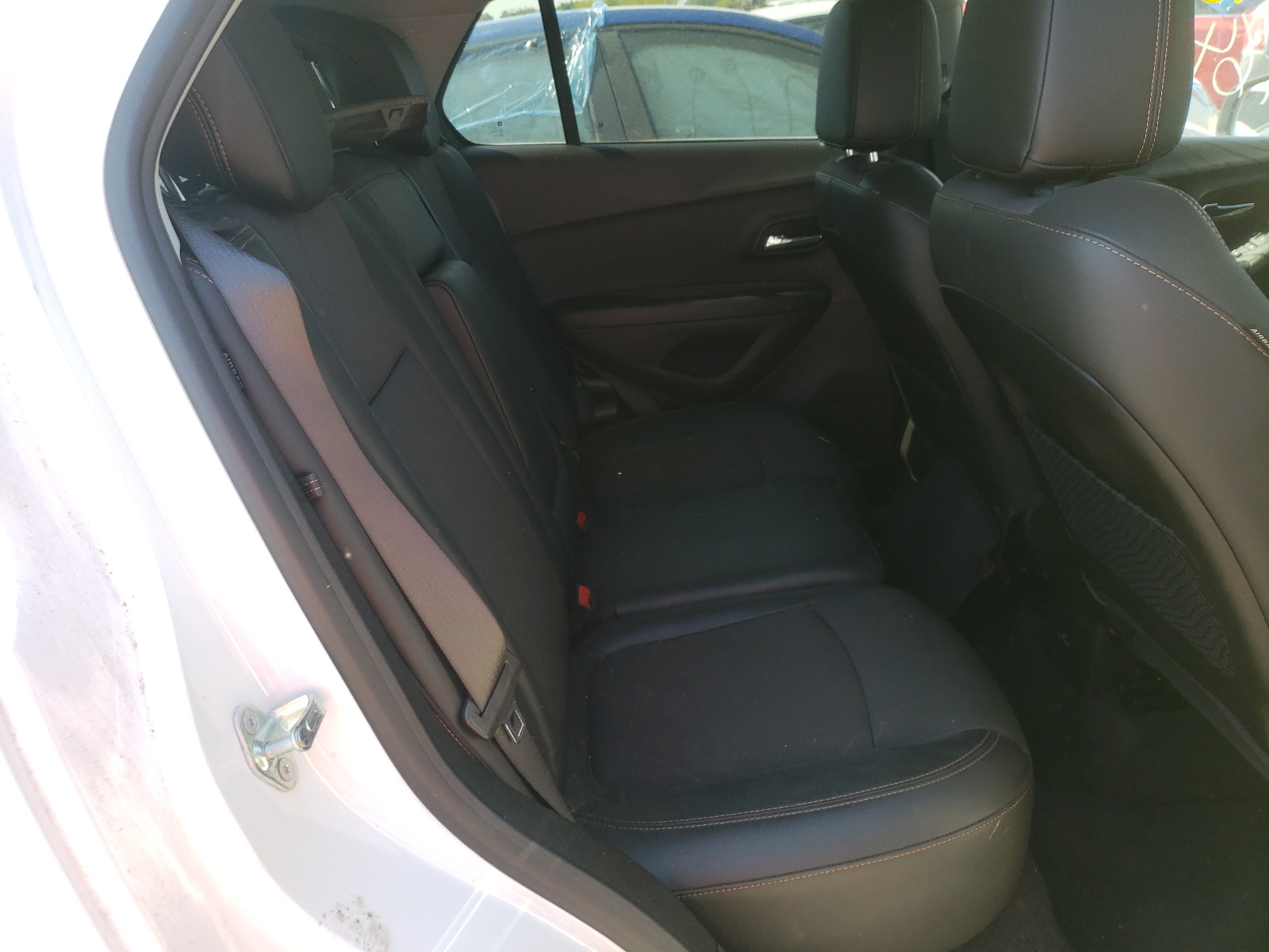 Photo 6 from auction – 2020 CHEVROLET TRAX 1LT with VIN 3GNCJLSB2LL118107