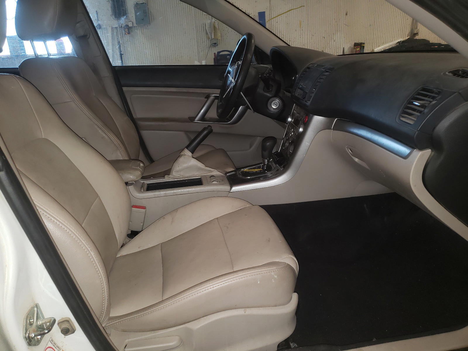 Photo 5 from auction – 2009 SUBARU OUTBACK 2. with VIN 4S4BP61C597347663