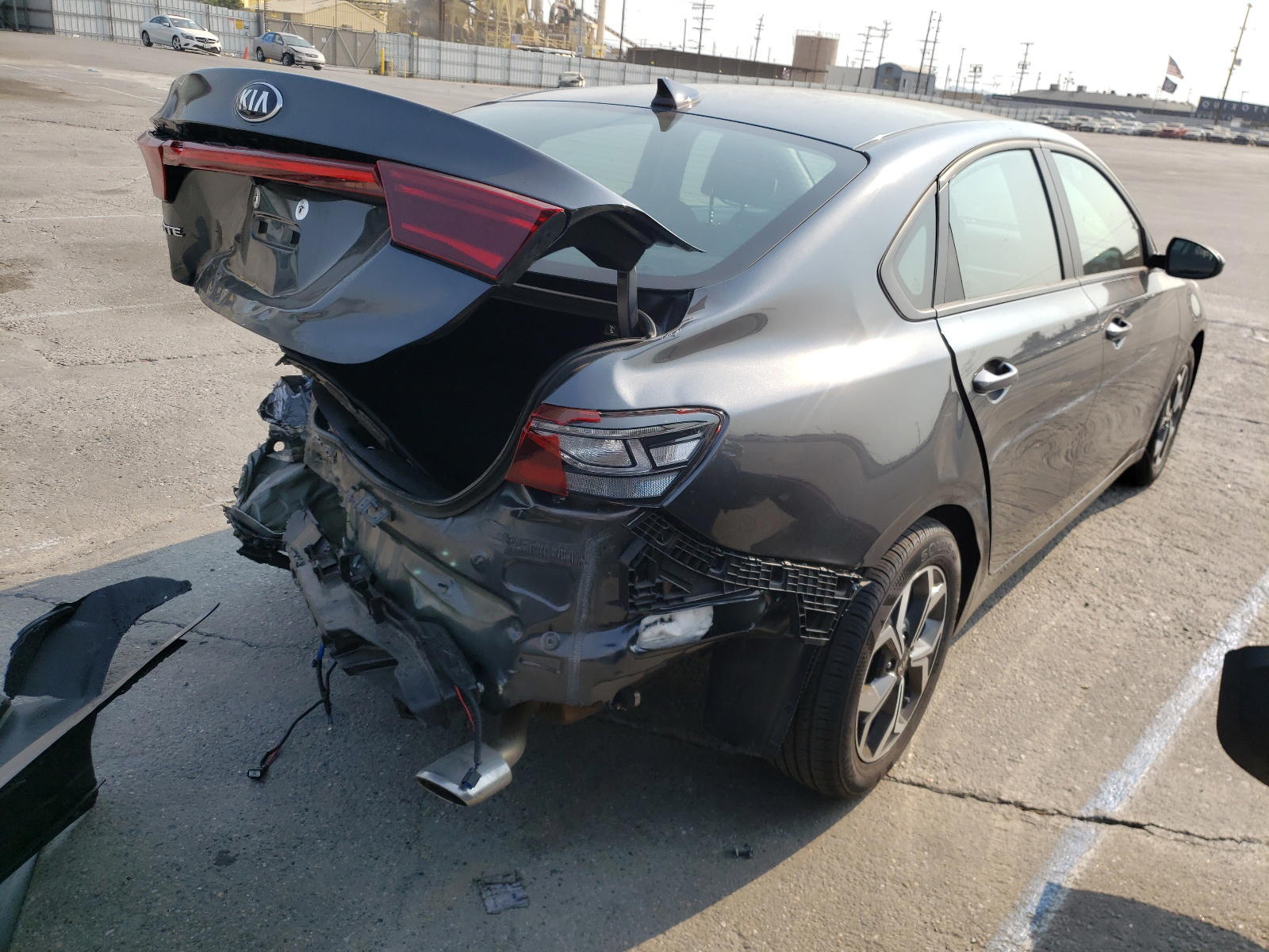 Photo 4 from auction – 2019 KIA FORTE FE with VIN 3KPF24AD2KE093367