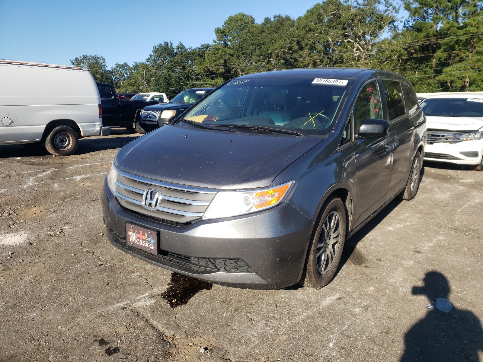 Photo 2 from auction – 2012 HONDA ODYSSEY EX with VIN 5FNRL5H68CB055936