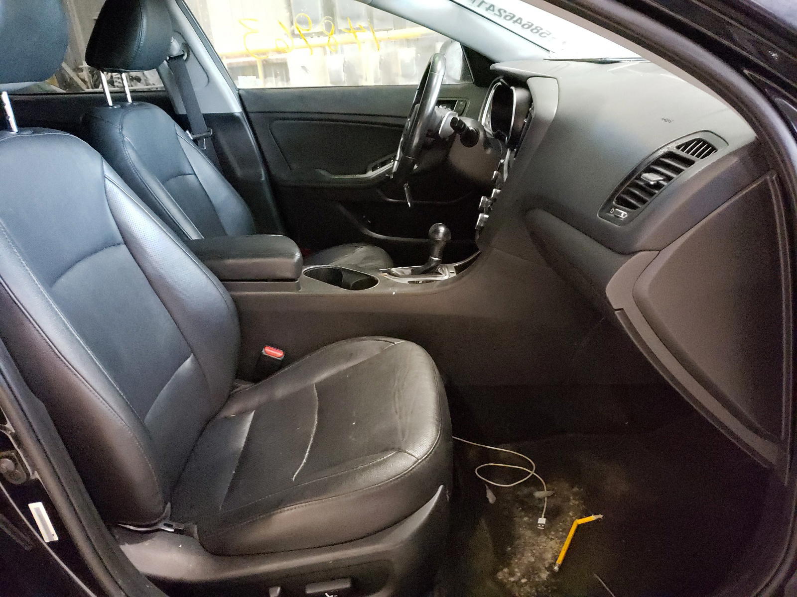 Photo 5 from auction – 2014 KIA OPTIMA SX with VIN 5XXGR4A66EG325613