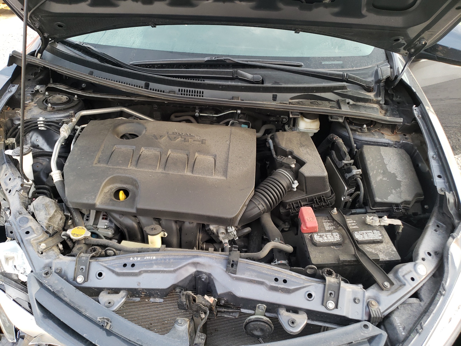Zdjęcie 7 z aukcji – 2015 TOYOTA COROLLA L z VIN 5YFBURHE1FP295657