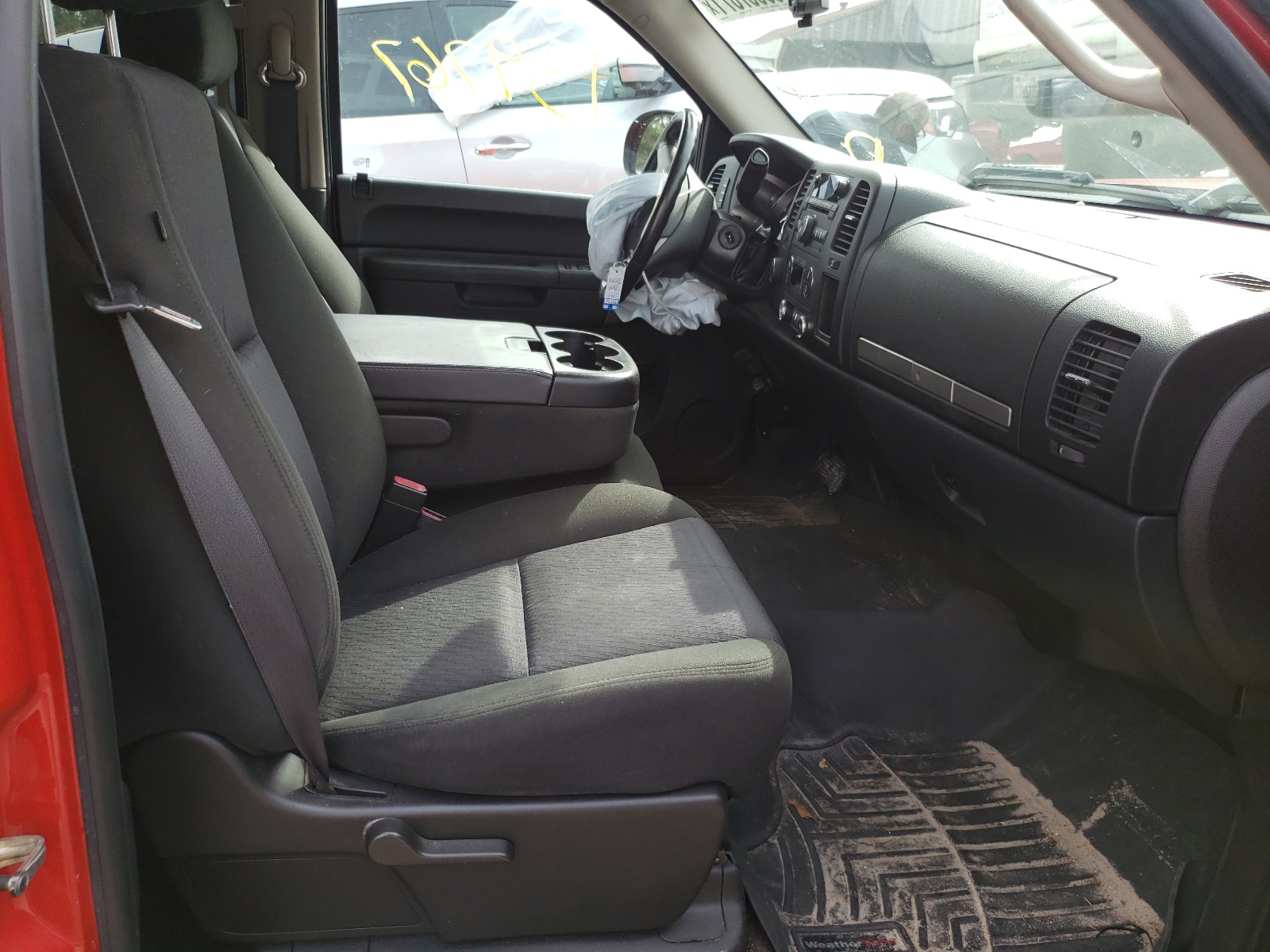 Photo 5 from auction – 2011 GMC SIERRA K15 with VIN 3GTP2VE37BG109403