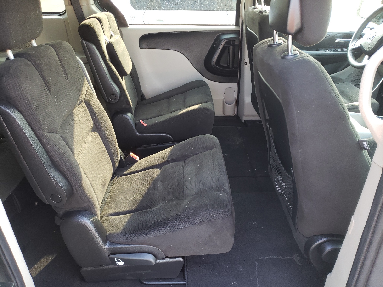 صورة رقم 6 من المزاد - 2015 DODGE GRAND CARA مع VIN 2C4RDGCG2FR745490