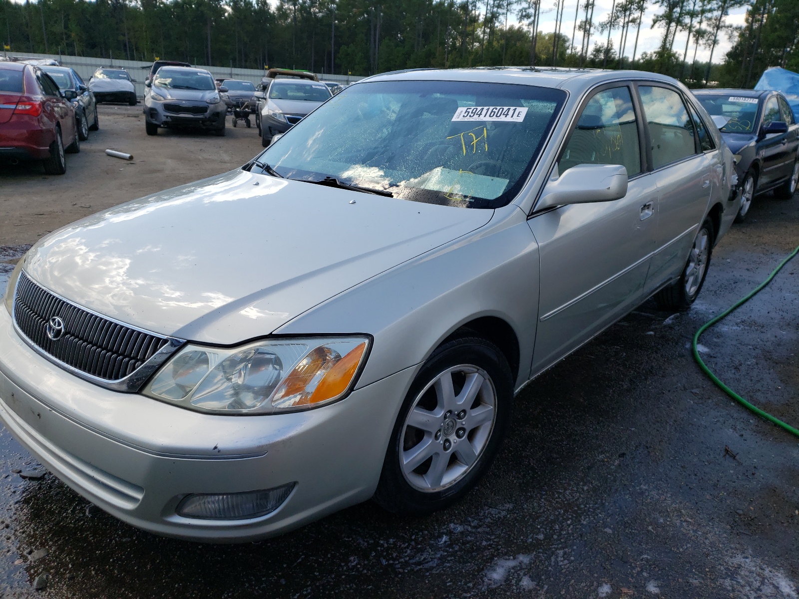 Photo 2 from auction – 2001 TOYOTA AVALON XL with VIN 4T1BF28B91U121284