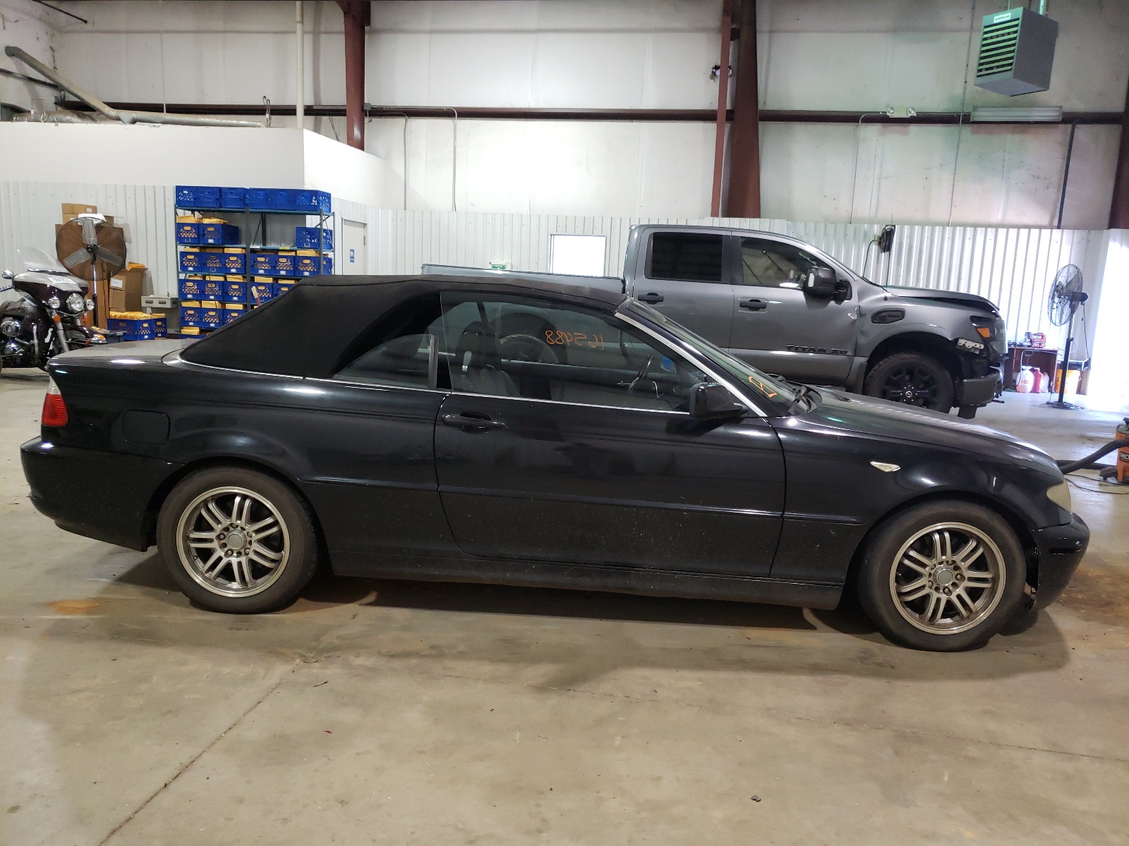 Photo 9 from auction – 2005 BMW 325 CI with VIN WBABW33445PL35460
