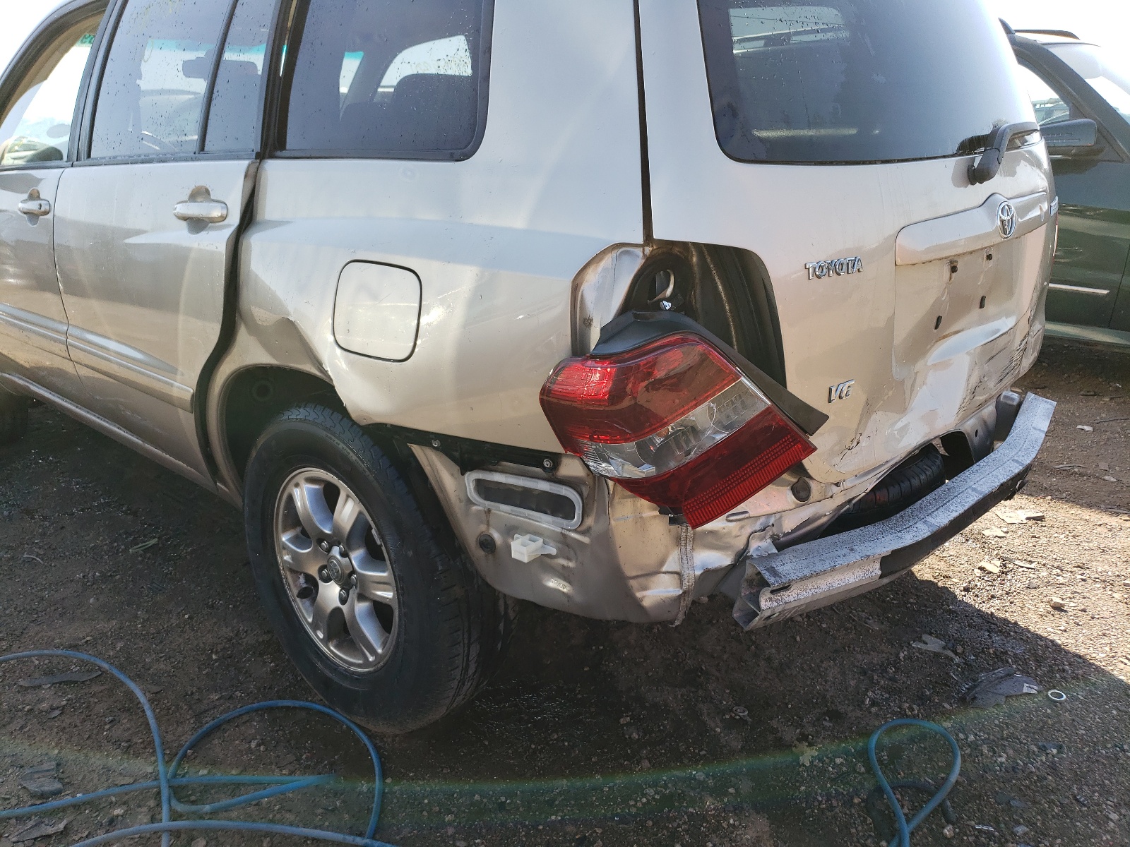 صورة رقم 9 من المزاد - 2005 TOYOTA HIGHLANDER مع VIN JTEDP21AX50079387