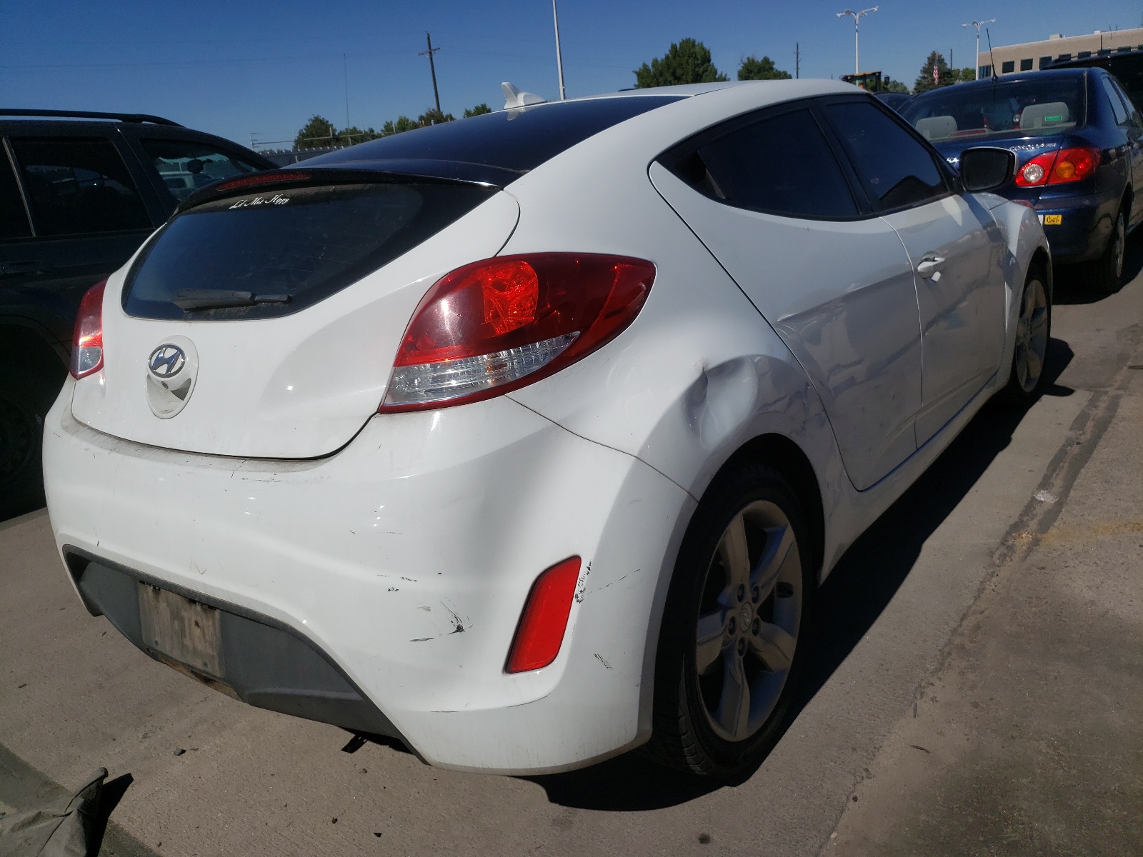 Photo 4 from auction – 2015 HYUNDAI VELOSTER with VIN KMHTC6AD0FU245113