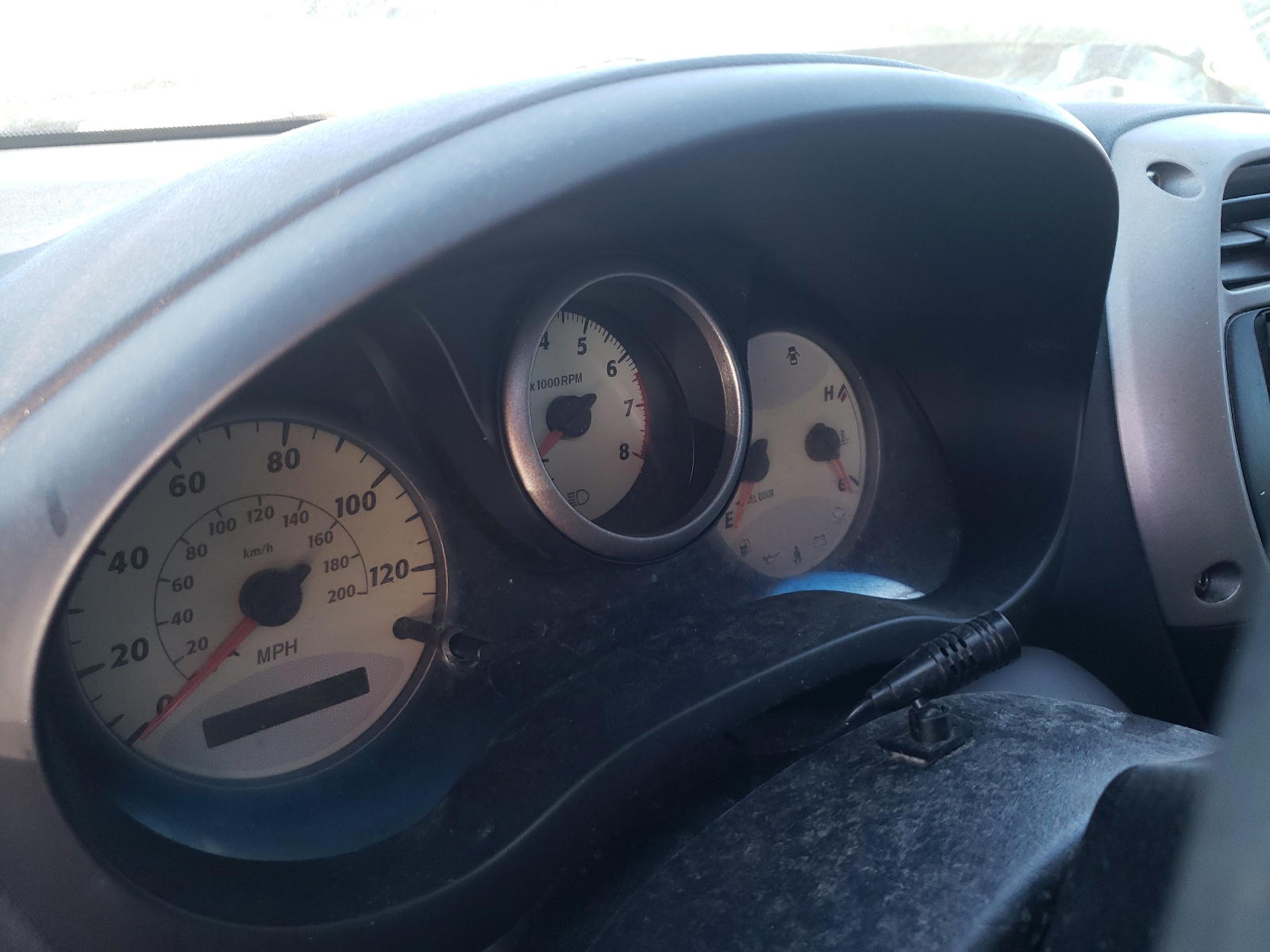 Photo 8 from auction – 2001 TOYOTA RAV4 with VIN JTEGH20V010019465