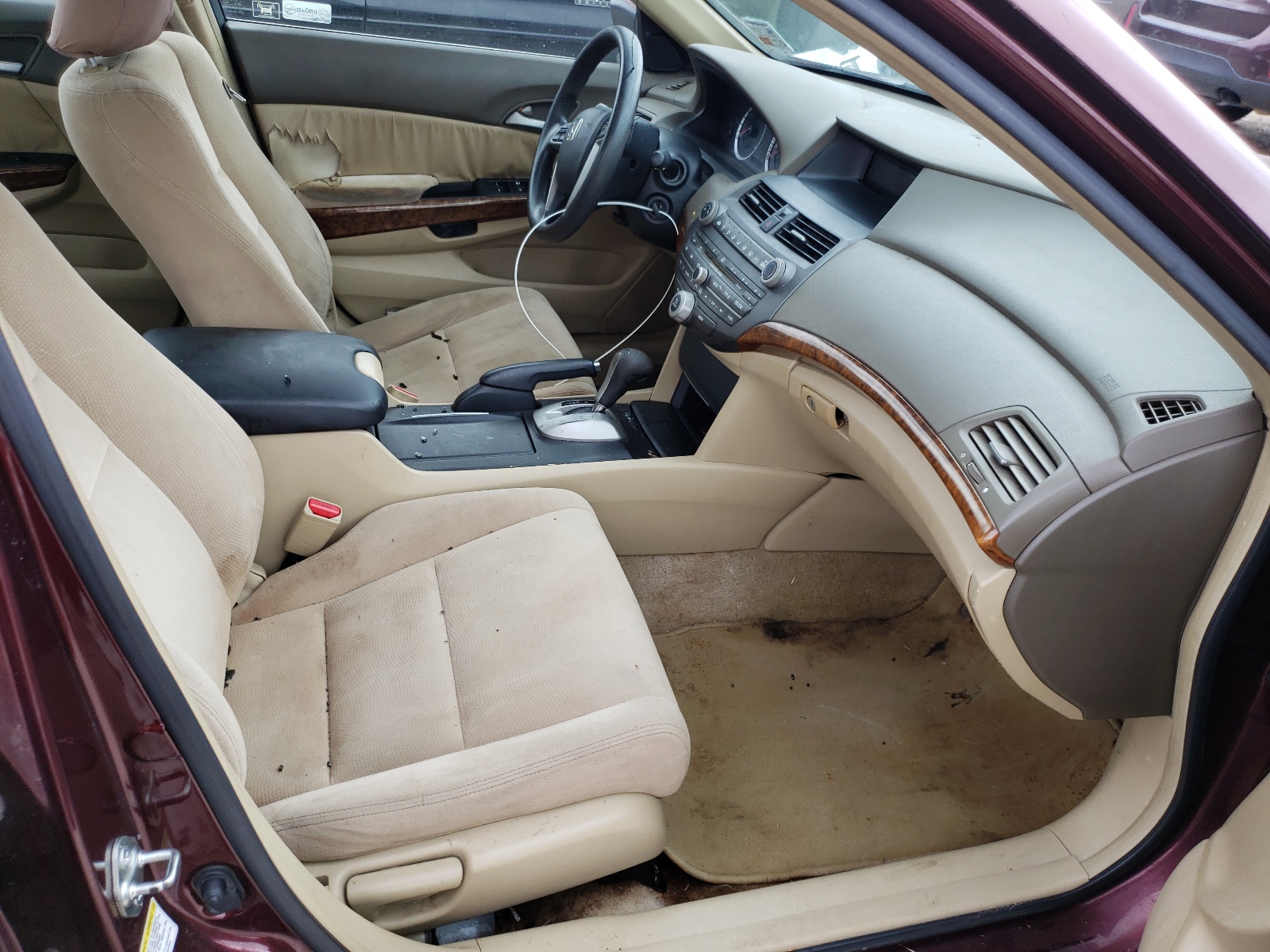 Photo 5 from auction – 2008 HONDA ACCORD EX with VIN JHMCP26748C031916