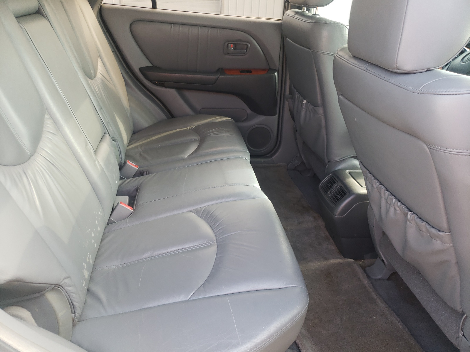 صورة رقم 6 من المزاد - 2000 LEXUS RX 300 مع VIN JT6GF10U7Y0047566