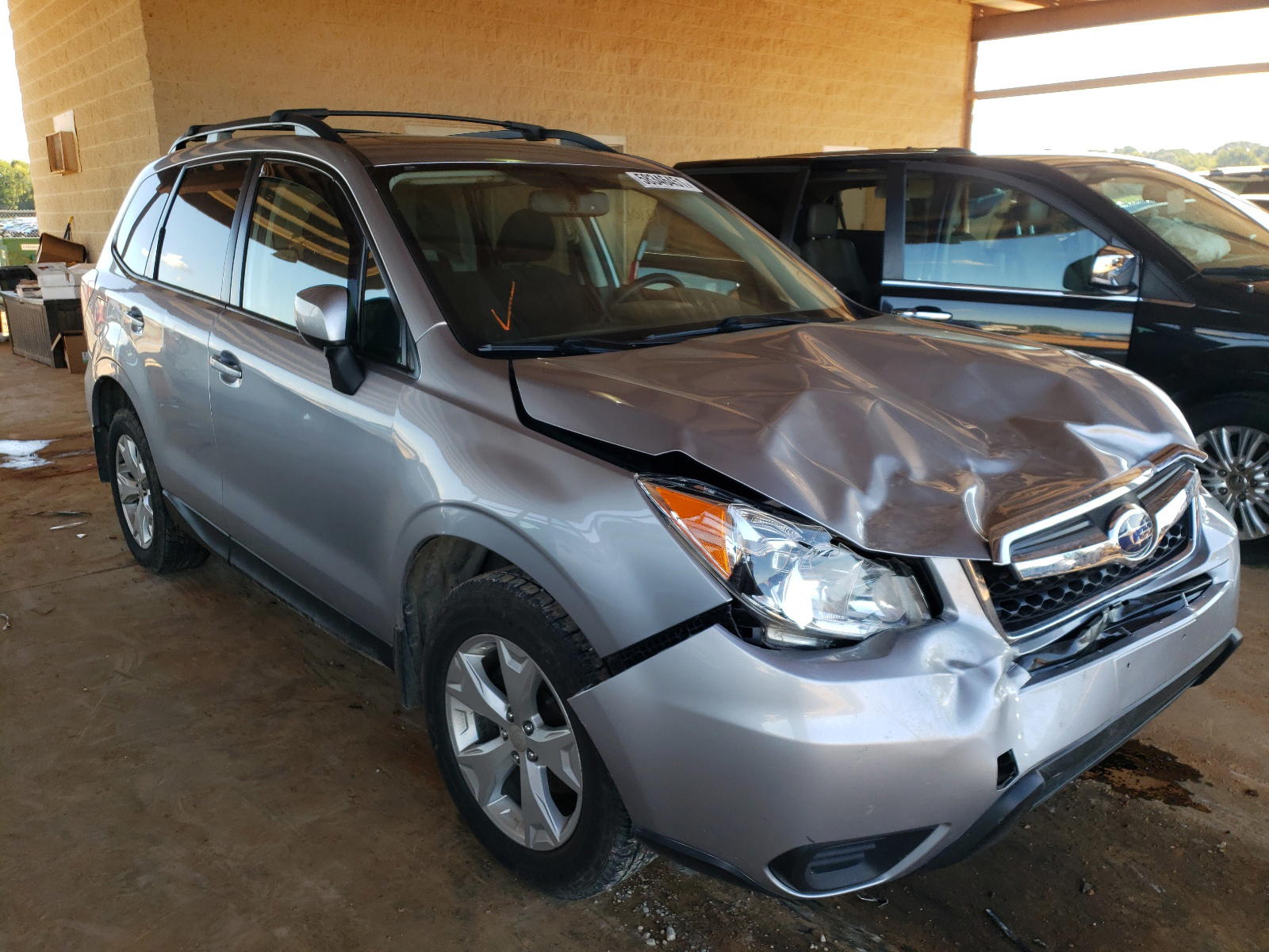 SUBARU FORESTER 2 2016 with VIN JF2SJADC9GH413046 - Photo from auction