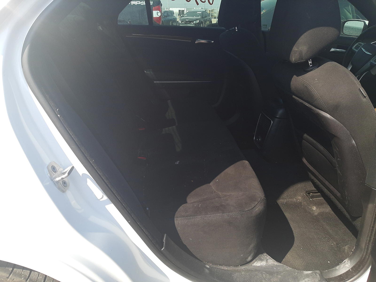 Photo 6 from auction – 2012 CHRYSLER 300 with VIN 2C3CCAAG0CH142536