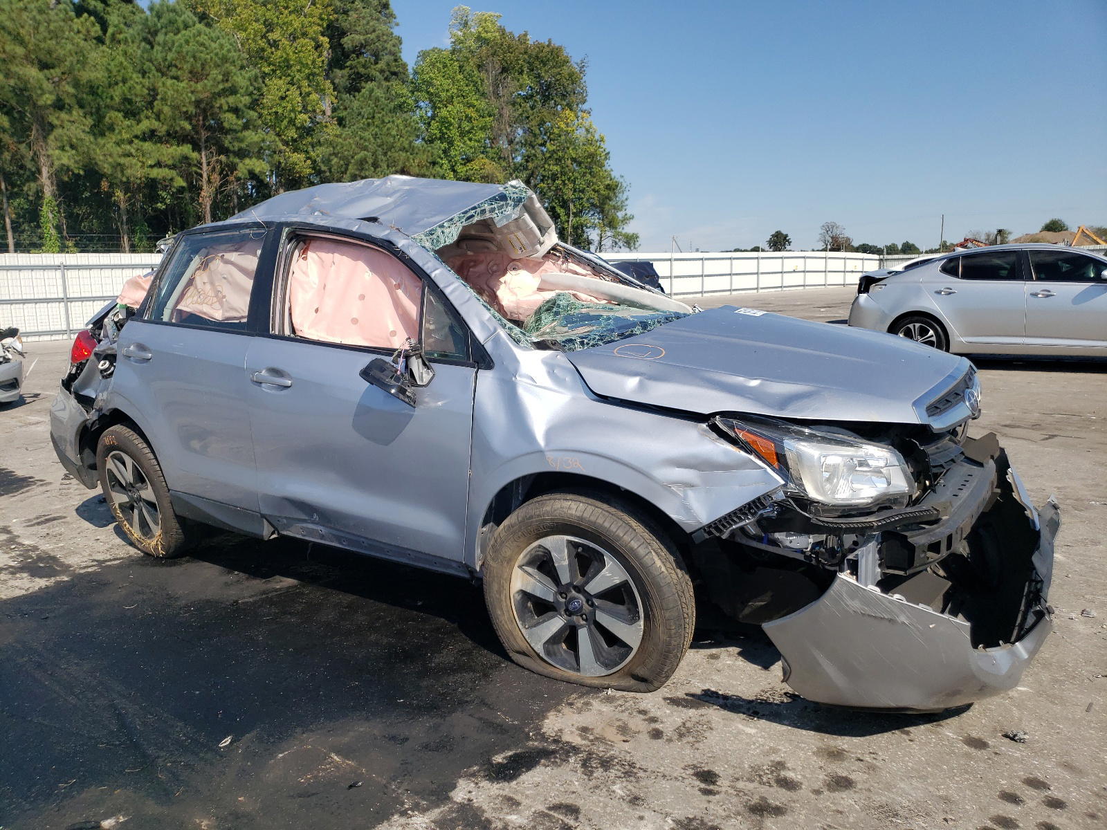 SUBARU FORESTER 2 2018 with VIN JF2SJABC7JH417364 - Photo from auction