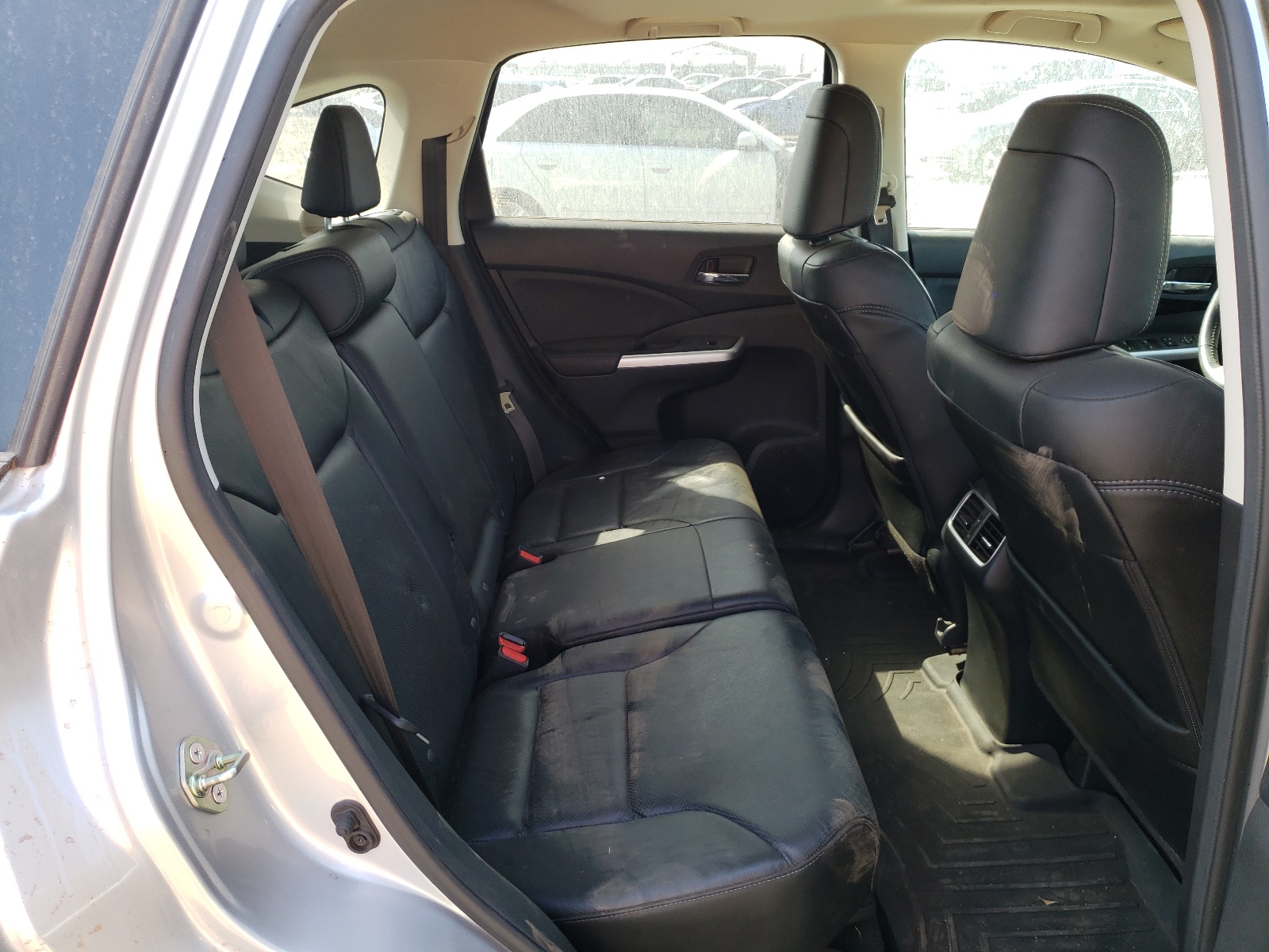 Photo 6 from auction – 2016 HONDA CR-V TOURI with VIN 5J6RM4H90GL087309
