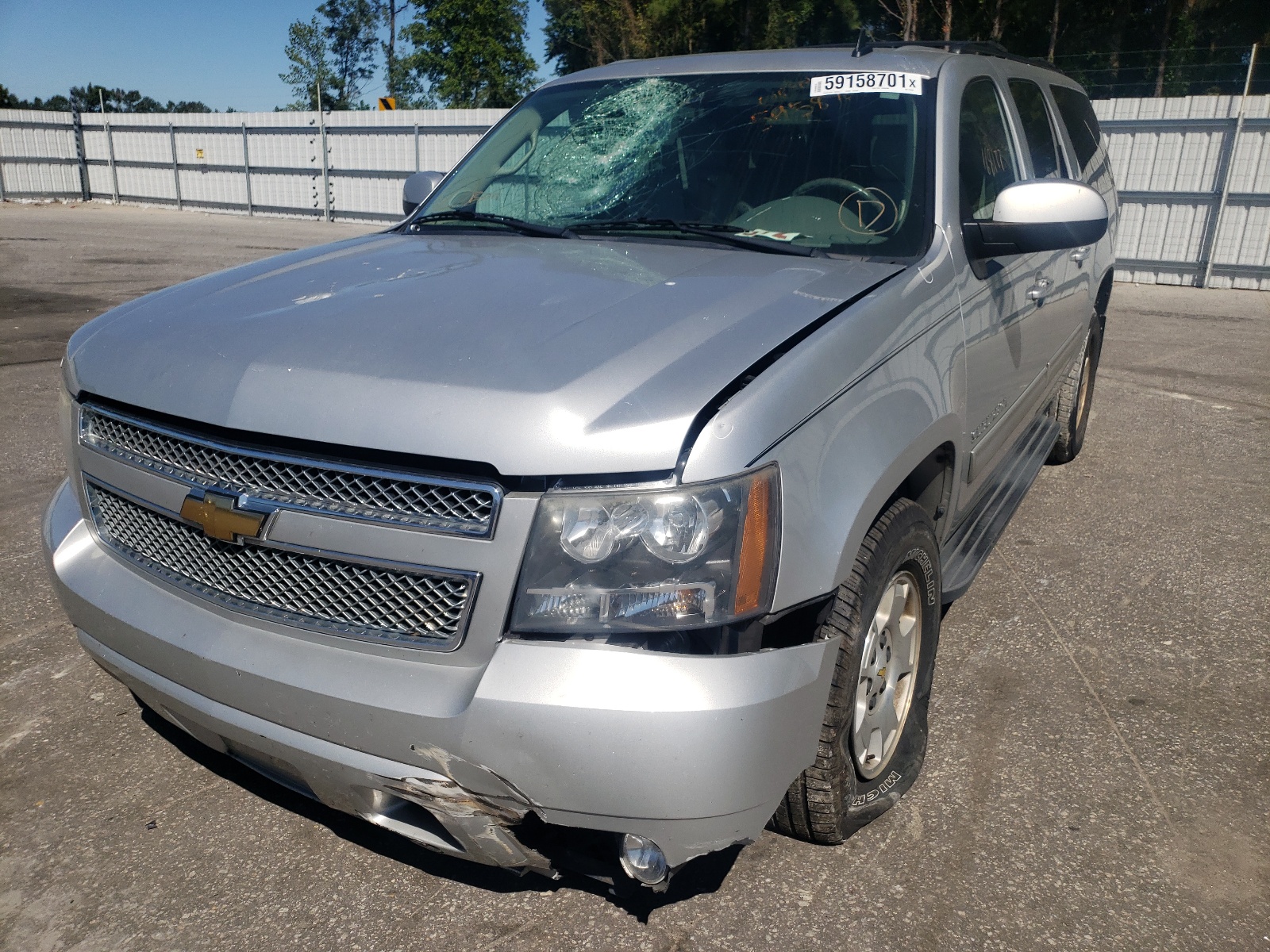 Photo 9 from auction – 2011 CHEVROLET SUBURBAN C with VIN 1GNSCJE00BR219223