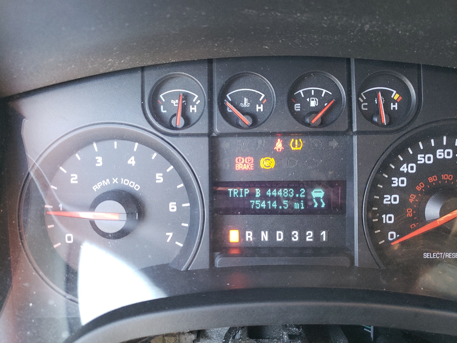 Photo 8 from auction – 2009 FORD F150 SUPER with VIN 1FTRW12889FA11627