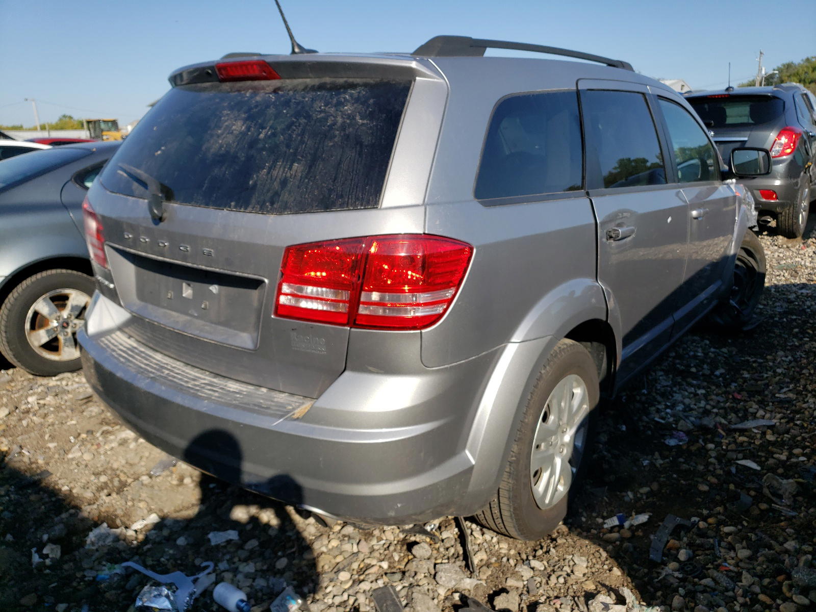 Photo 4 from auction – 2017 DODGE JOURNEY SE with VIN 3C4PDCAB6HT552914