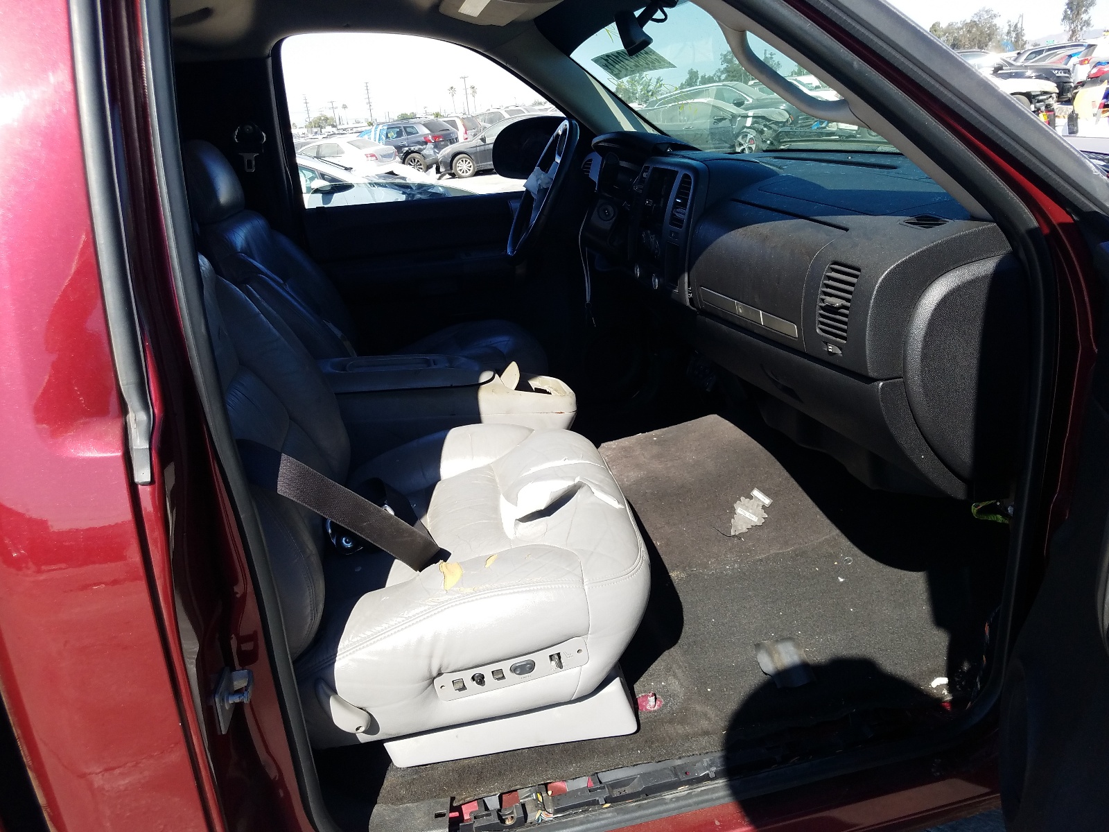 Photo 5 from auction – 2008 GMC SIERRA C15 with VIN 1GTEC14J08Z112049