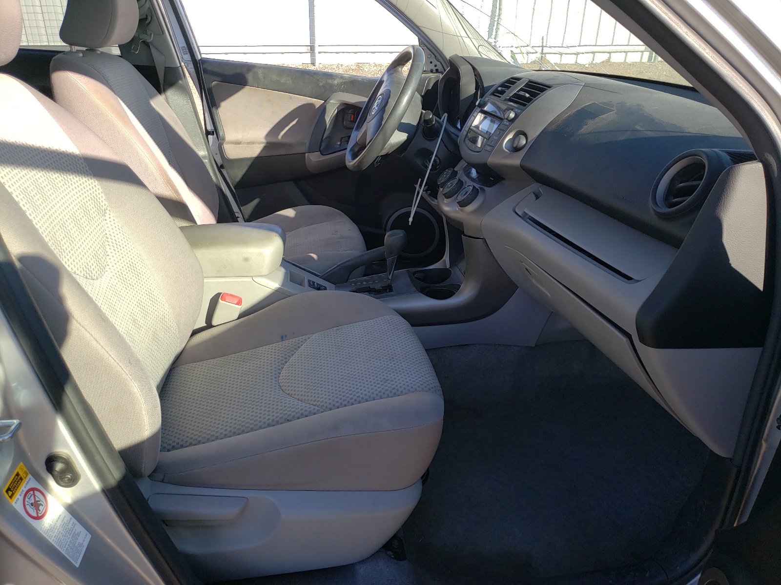 Photo 5 from auction – 2008 TOYOTA RAV4 with VIN JTMBD33V885183720