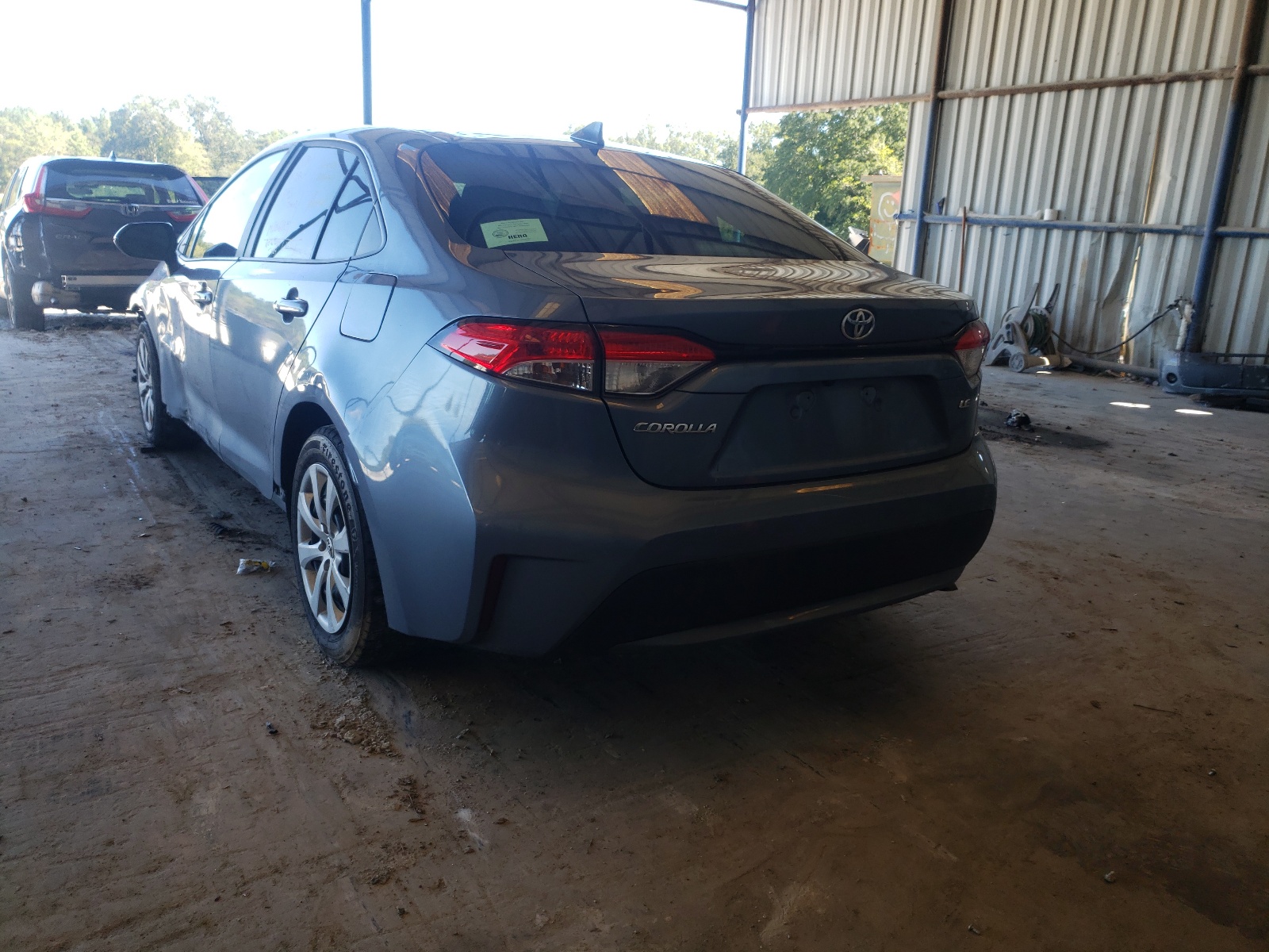 Photo 3 from auction – 2020 TOYOTA COROLLA LE with VIN 5YFEPRAE0LP110301