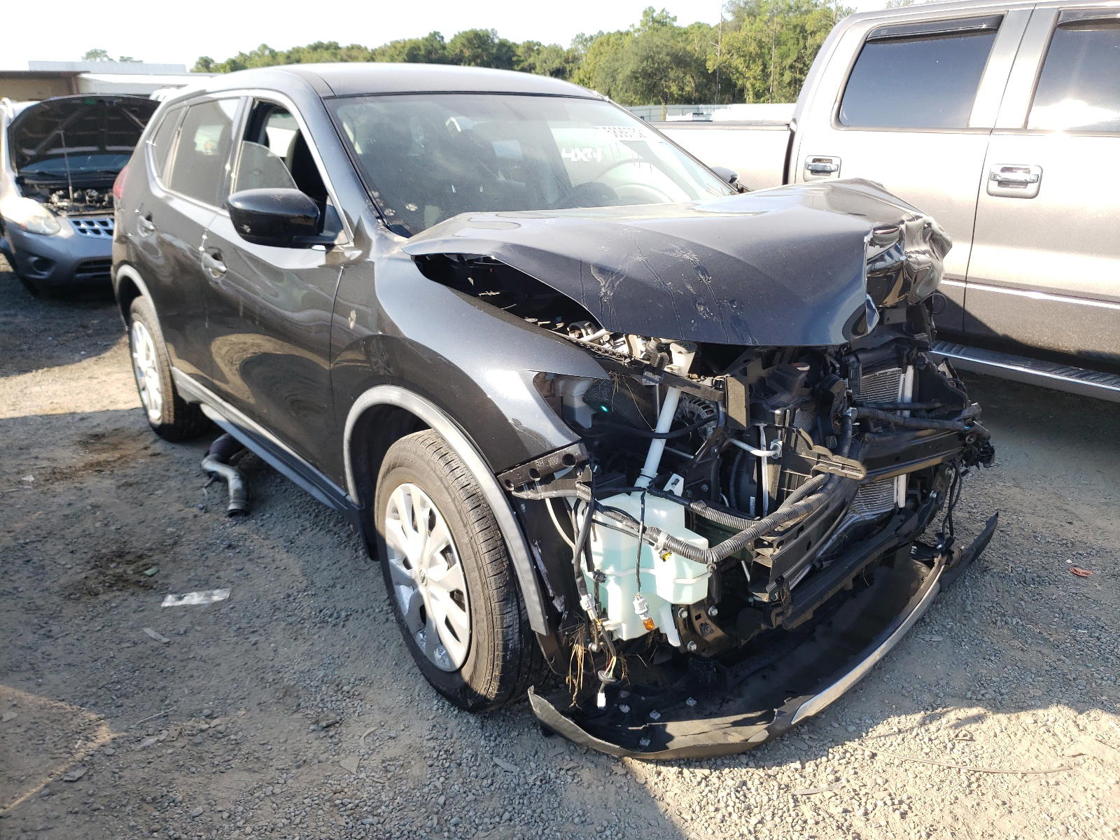 NISSAN ROGUE S 2018 with VIN KNMAT2MT1JP516940 - Photo from auction