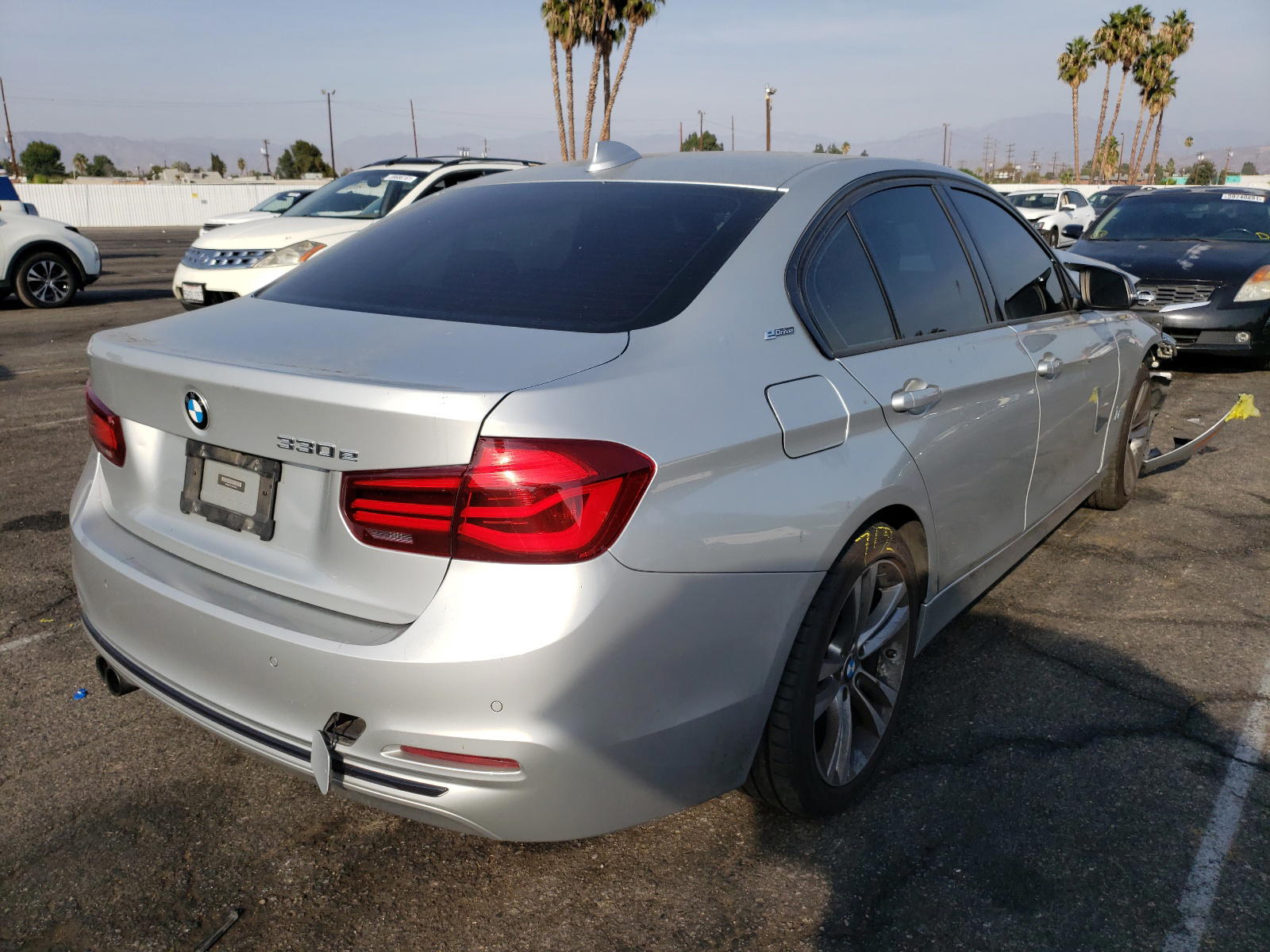 Photo 4 from auction – 2018 BMW 330E with VIN WBA8E1C57JA178014