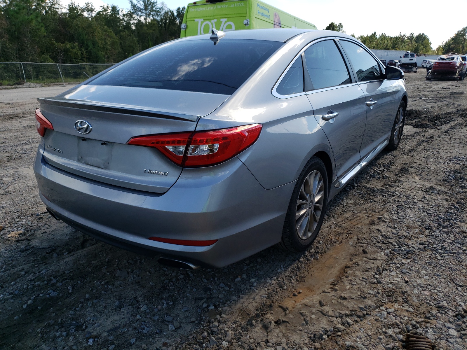 Photo 4 from auction – 2015 HYUNDAI UK with VIN 5NPE34AF7FH200893