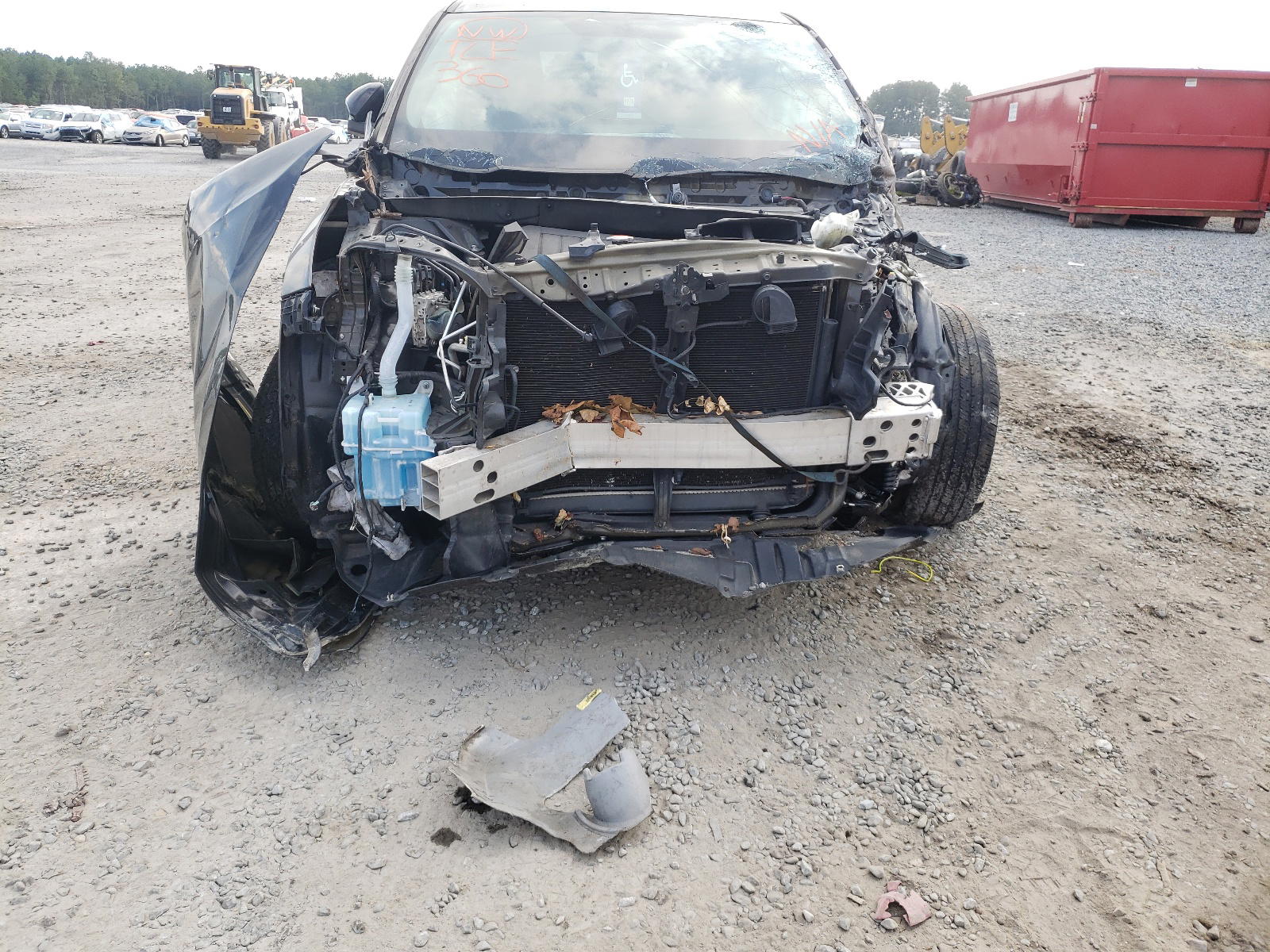 Photo 9 from auction – 2016 TOYOTA HIGHLANDER with VIN 5TDBKRFH6GS282799