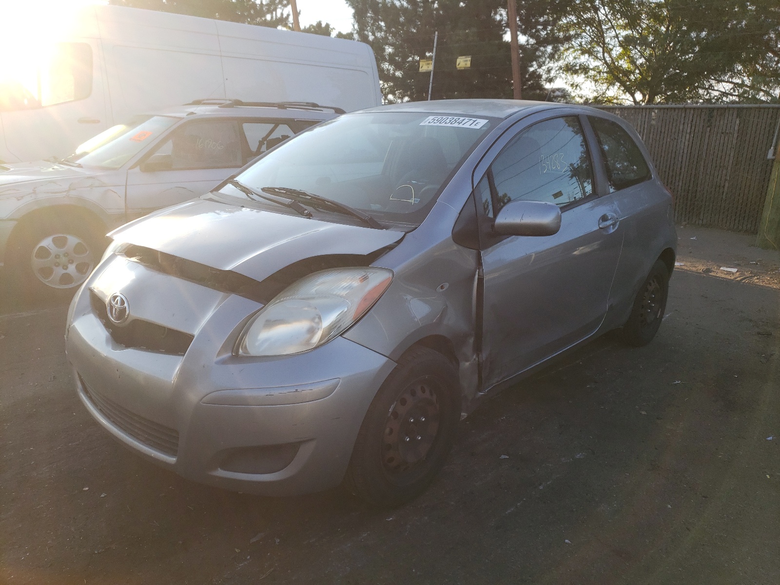 Photo 2 from auction – 2011 TOYOTA YARIS with VIN JTDJT4K34B5329395