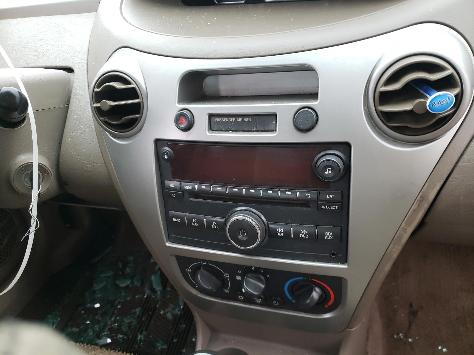 Photo 9 from auction – 2007 SATURN ION LEVEL with VIN 1G8AJ55F17Z124645