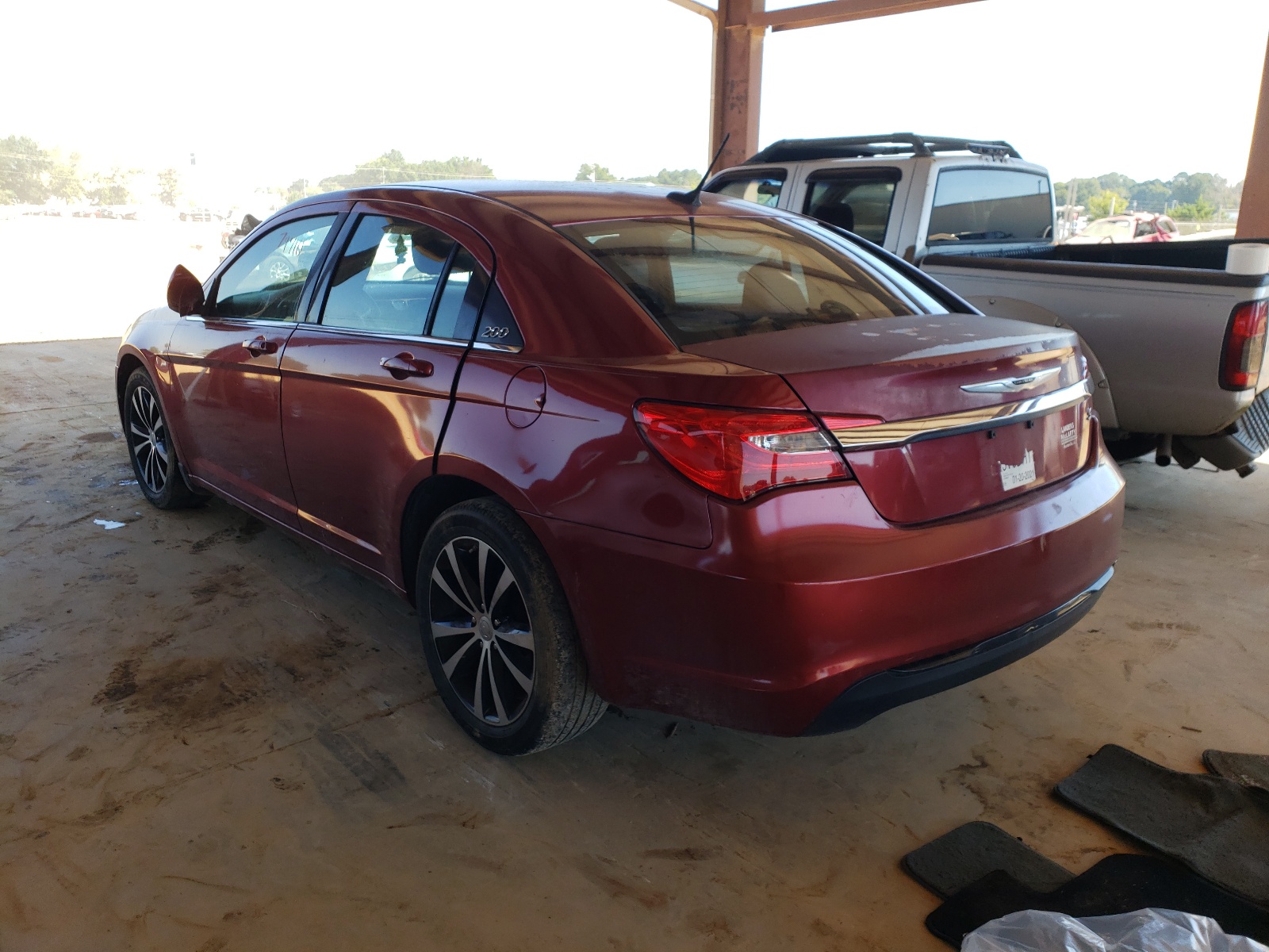 Photo 3 from auction – 2014 CHRYSLER 200 TOURIN with VIN 1C3CCBBB2EN131881