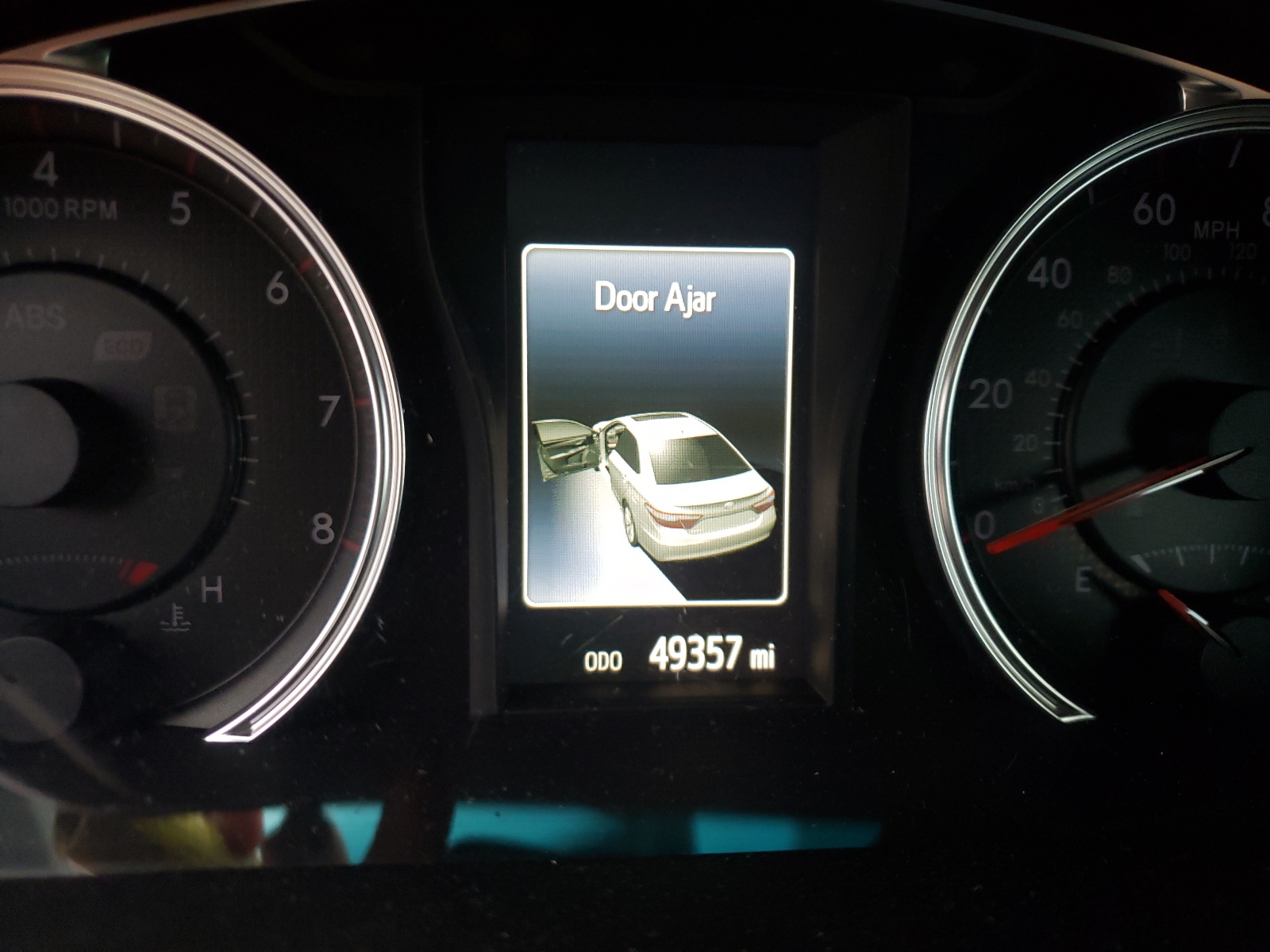 Photo 8 from auction – 2016 TOYOTA CAMRY LE with VIN 4T1BF1FK6GU216116