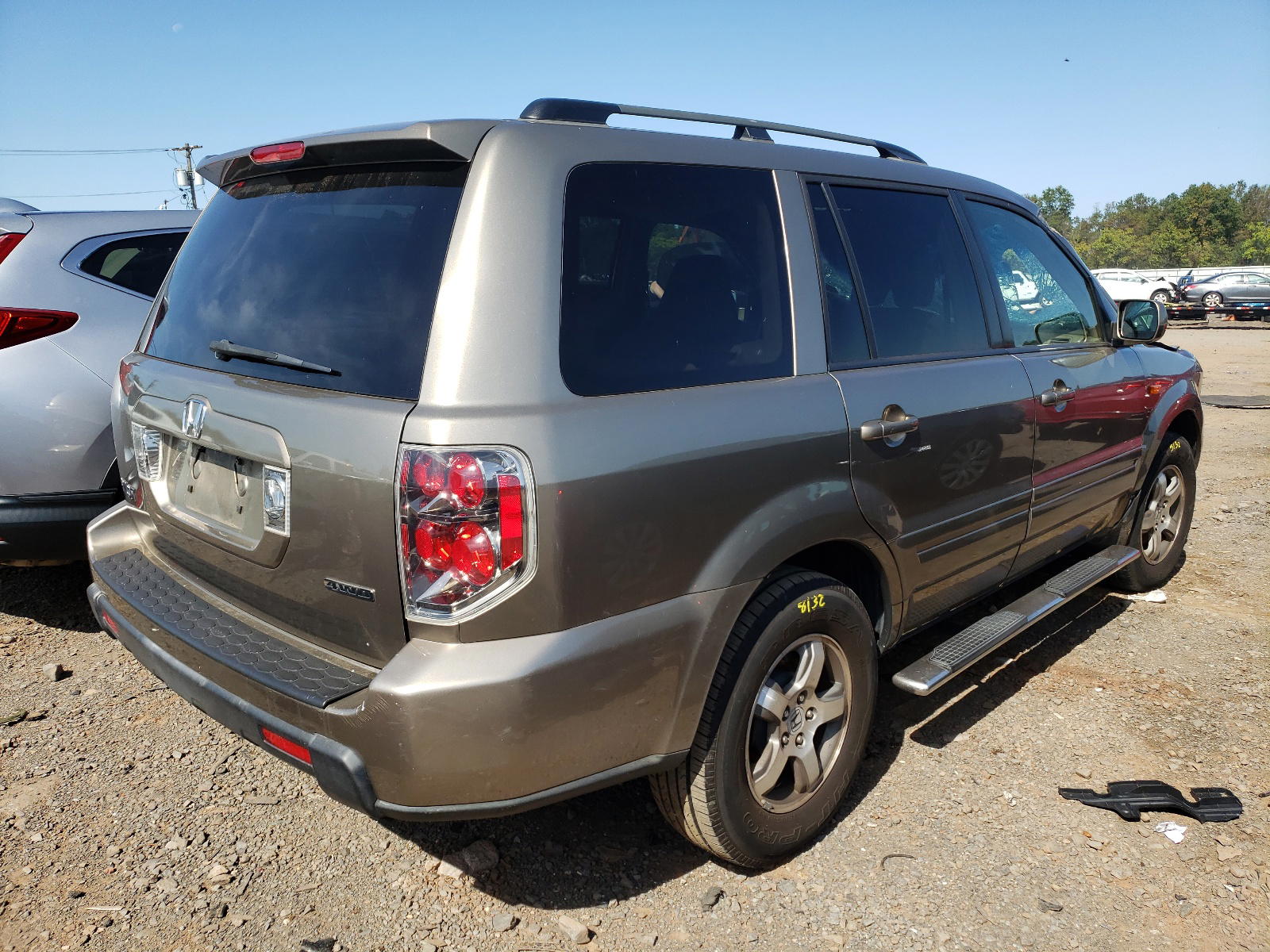 Photo 4 from auction – 2008 HONDA PILOT EXL with VIN 5FNYF18558B010835
