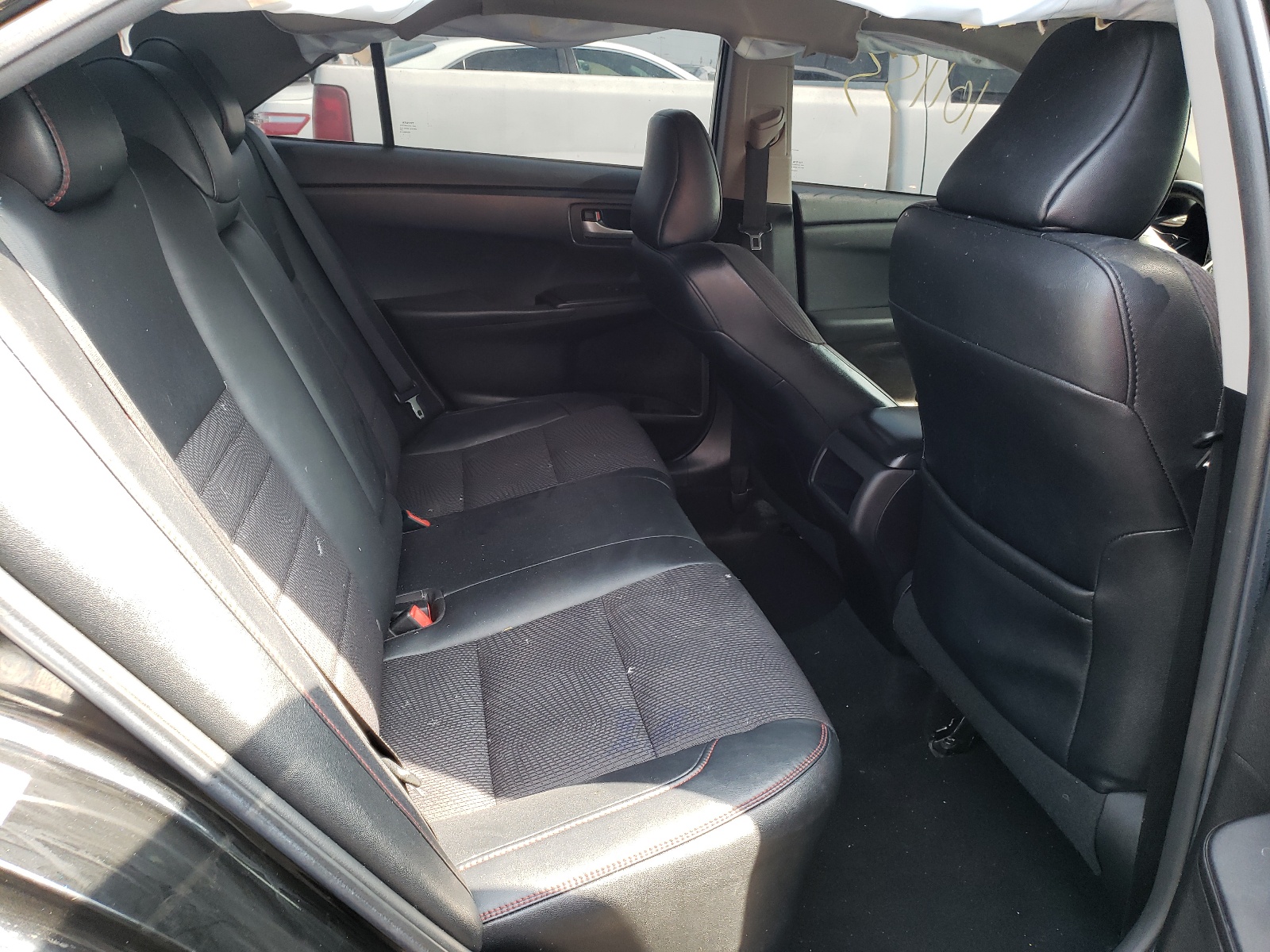 Photo 6 from auction – 2016 TOYOTA CAMRY LE with VIN 4T1BF1FK2GU141723