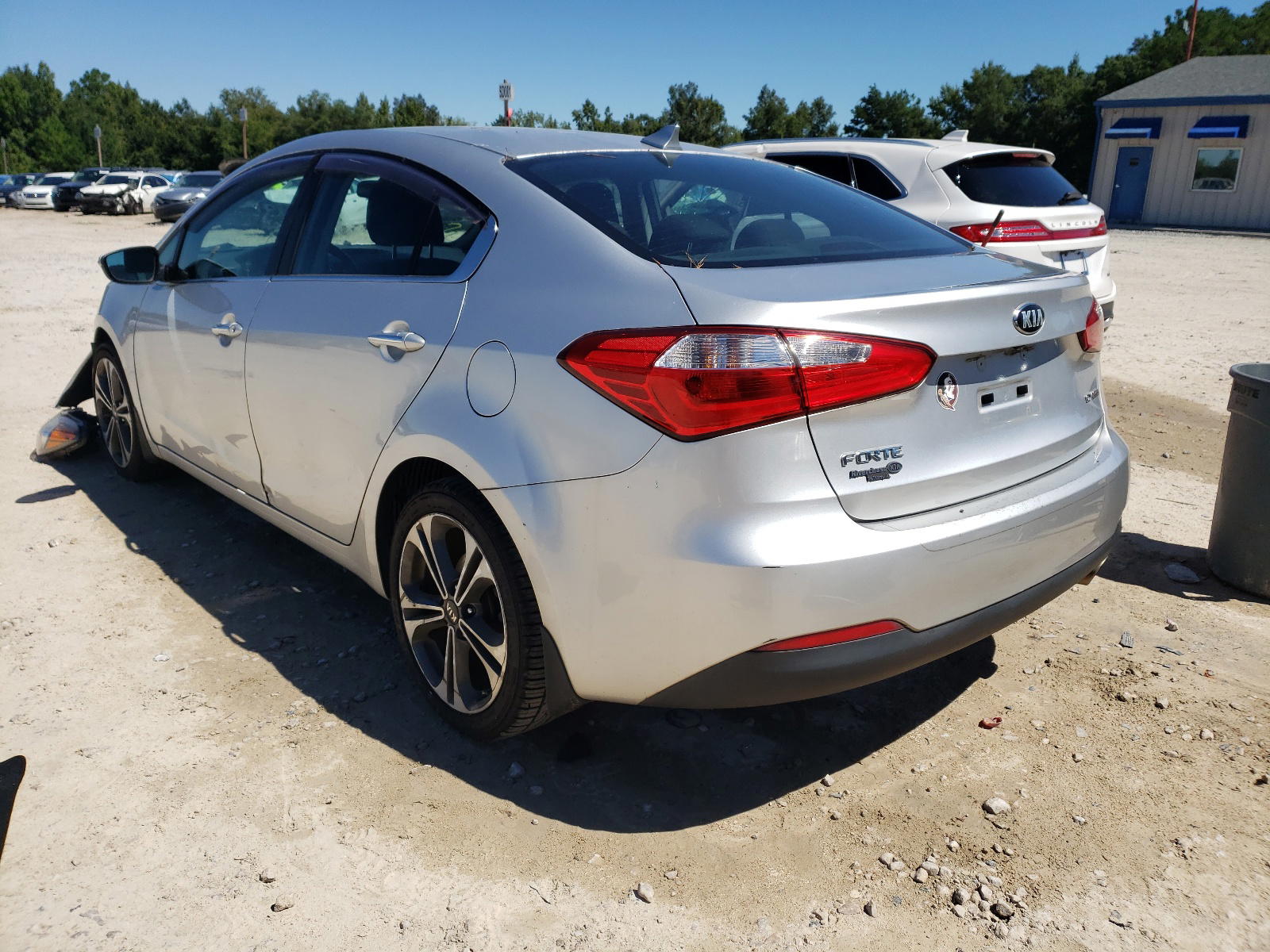 Photo 3 from auction – 2014 KIA FORTE EX with VIN KNAFX4A86E5105831