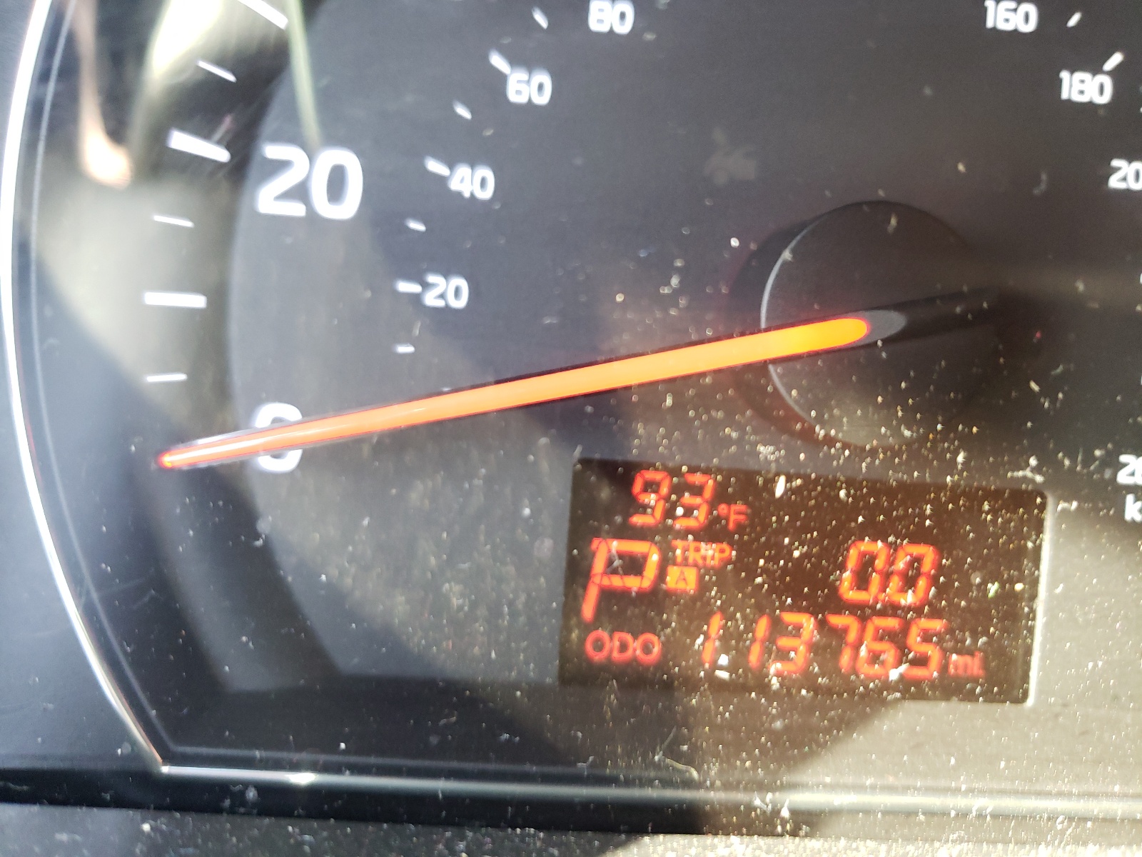 Photo 8 from auction – 2014 KIA SORENTO LX with VIN 5XYKT4A61EG459310