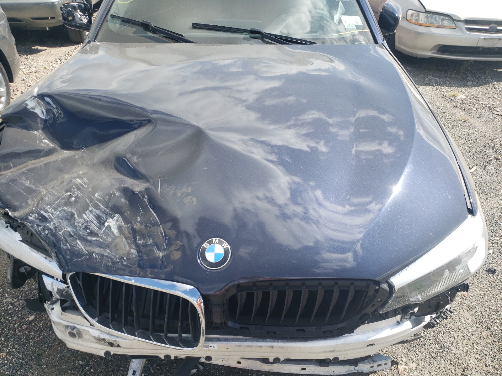 Photo 7 from auction – 2019 BMW 540 XI with VIN WBAJE7C56KG892574