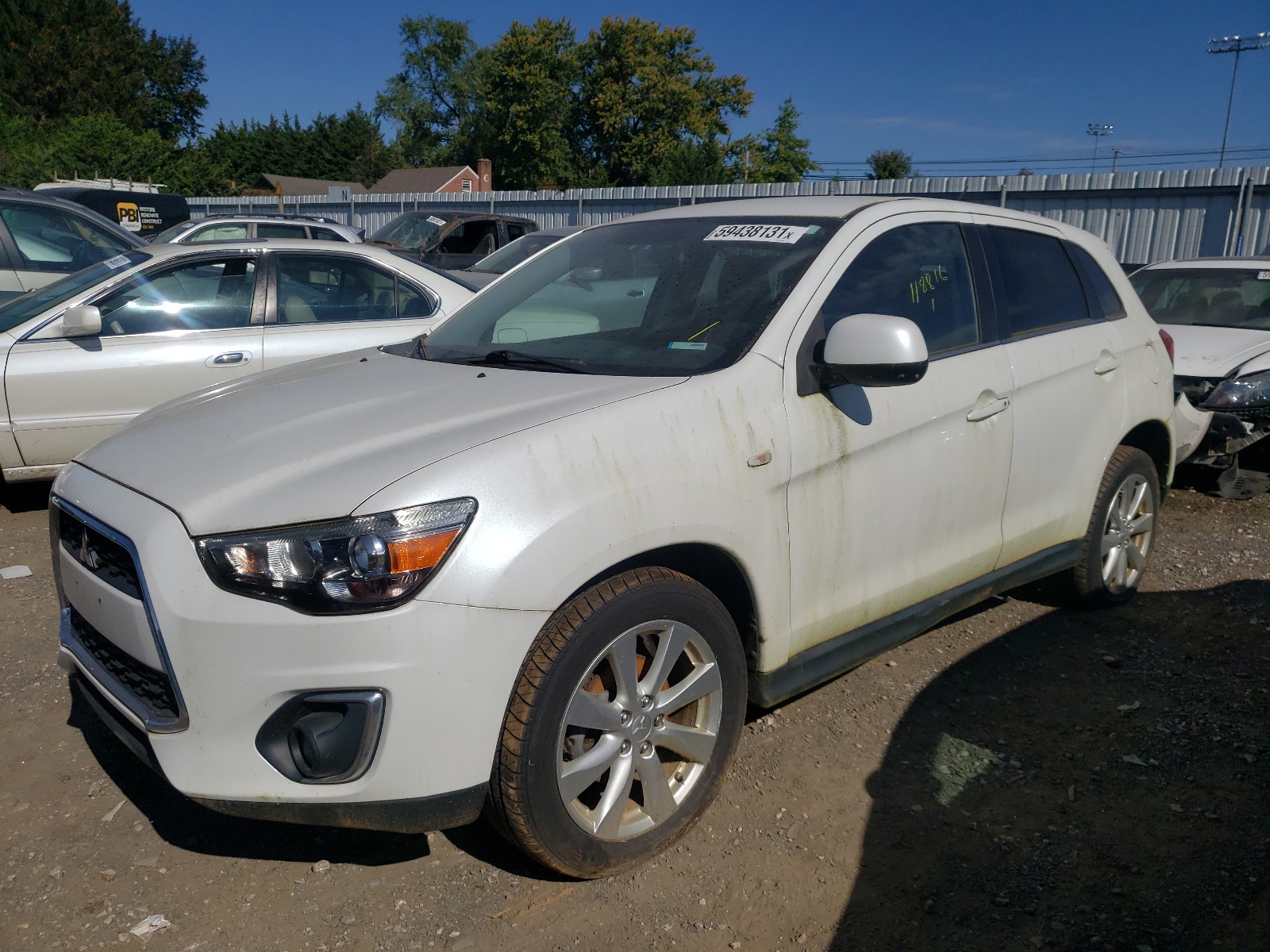 Zdjęcie 2 z aukcji – 2014 MITSUBISHI OUTLANDER z VIN 4A4AR4AU6EE012630
