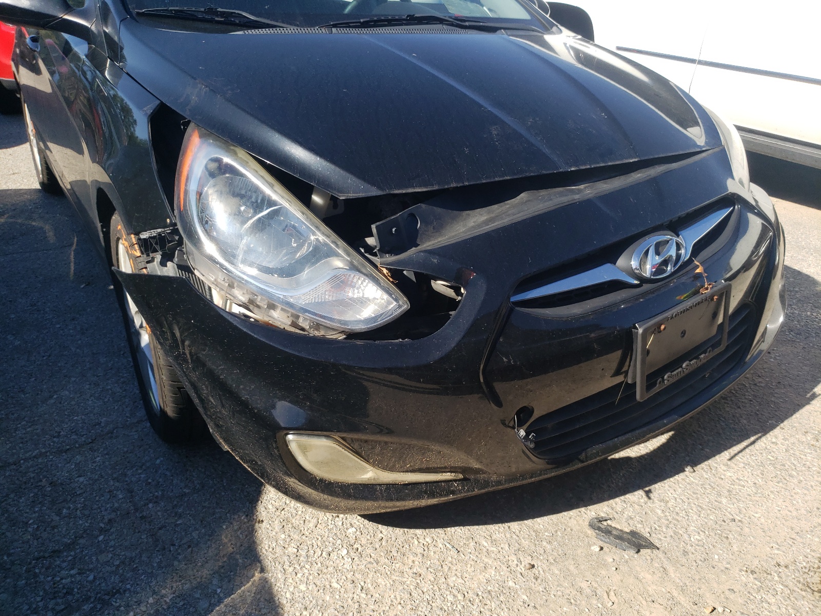 Photo 9 from auction – 2012 HYUNDAI ACCENT GLS with VIN KMHCU5AE0CU006351