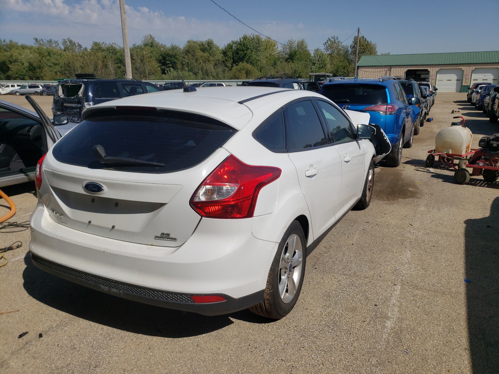 صورة رقم 4 من المزاد - 2014 FORD FOCUS SE مع VIN 1FADP3K28EL258419
