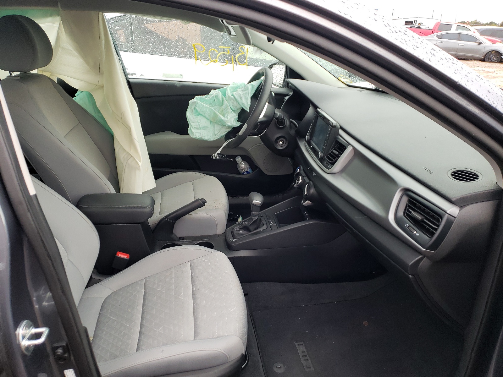 Photo 5 from auction – 2019 KIA RIO S with VIN 3KPA24AB6KE202292