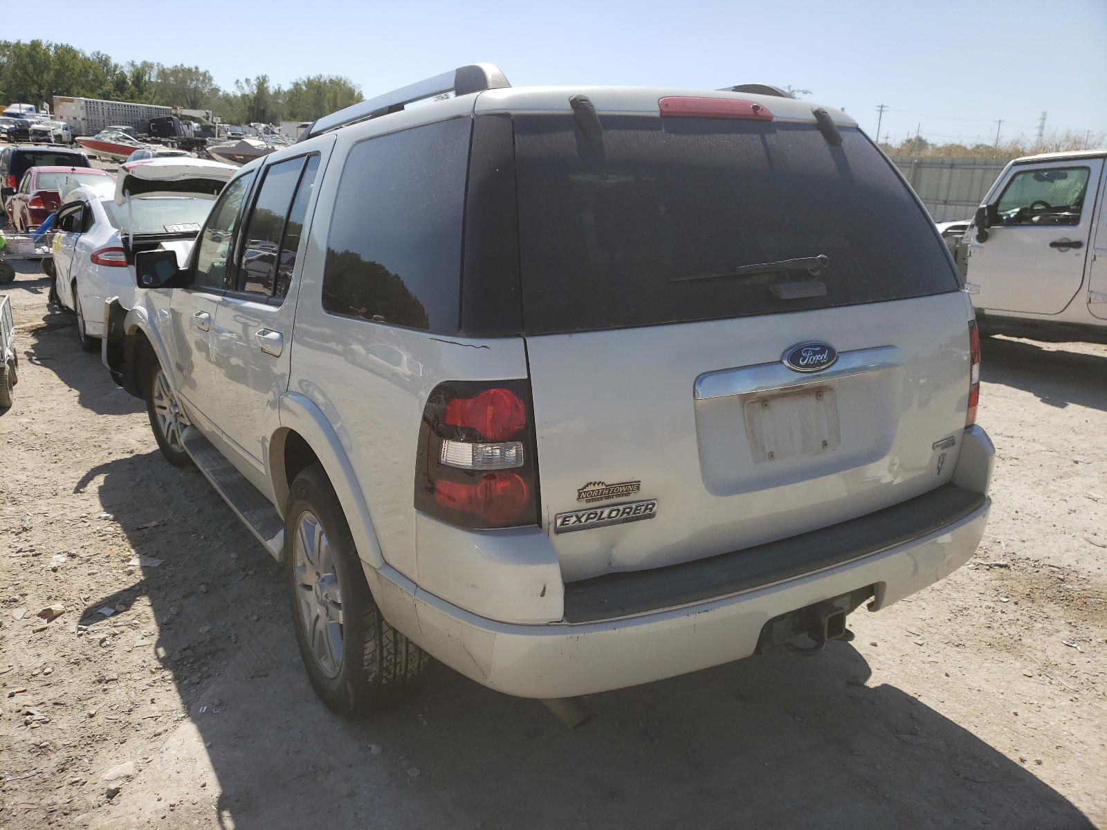 Photo 3 from auction – 2006 FORD EXPLORER L with VIN 1FMEU75876ZA26287