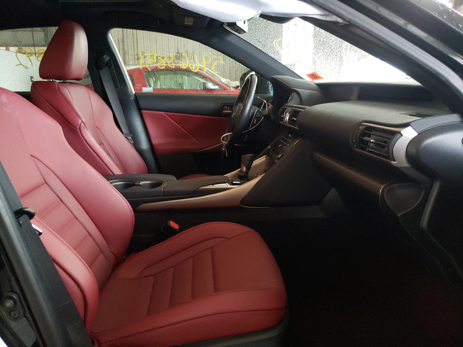 Photo 5 from auction – 2018 LEXUS IS 300 with VIN JTHC81D29J5031760