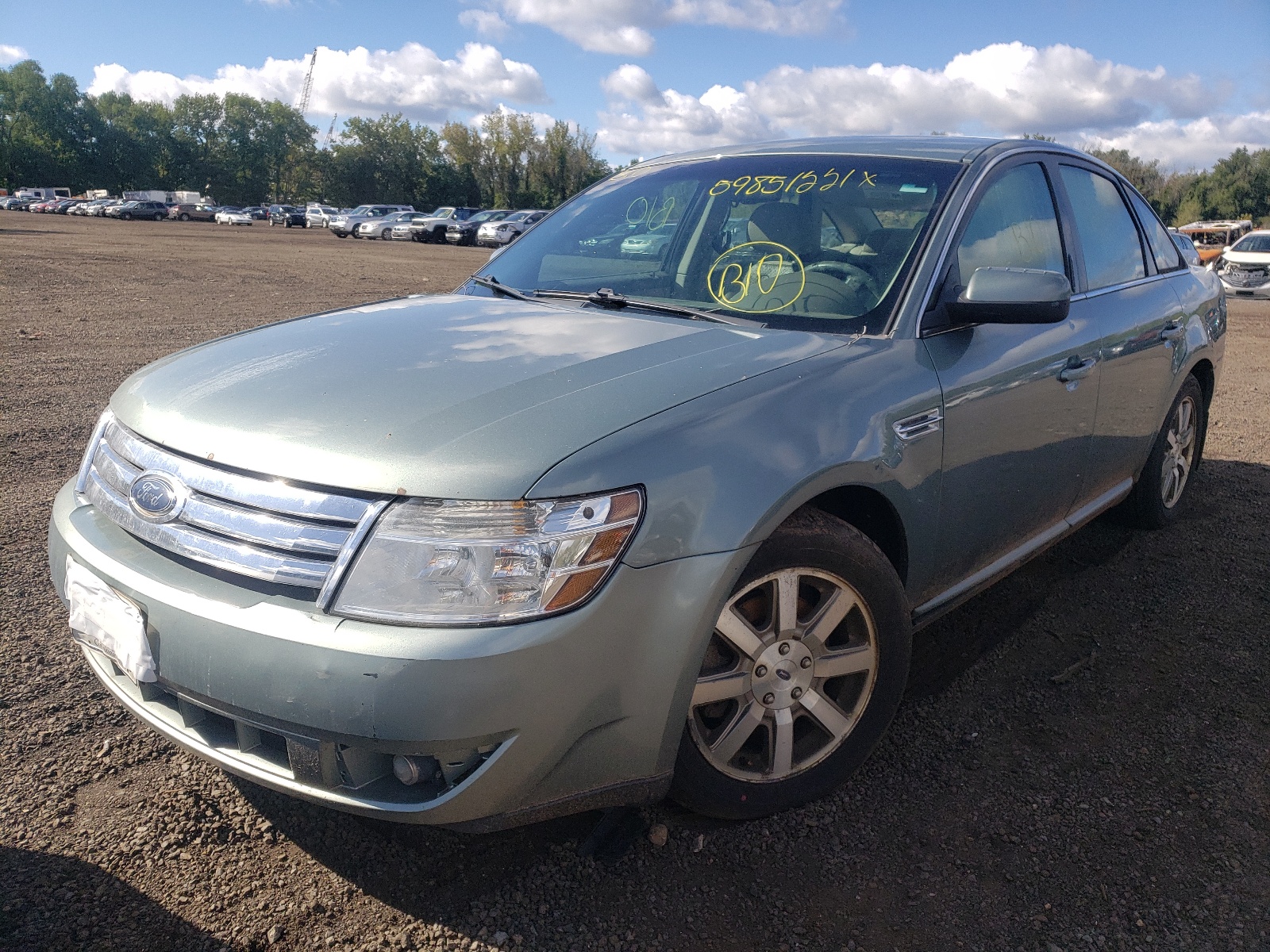 Photo 2 from auction – 2008 FORD TAURUS SEL with VIN 1FAHP24W98G105931